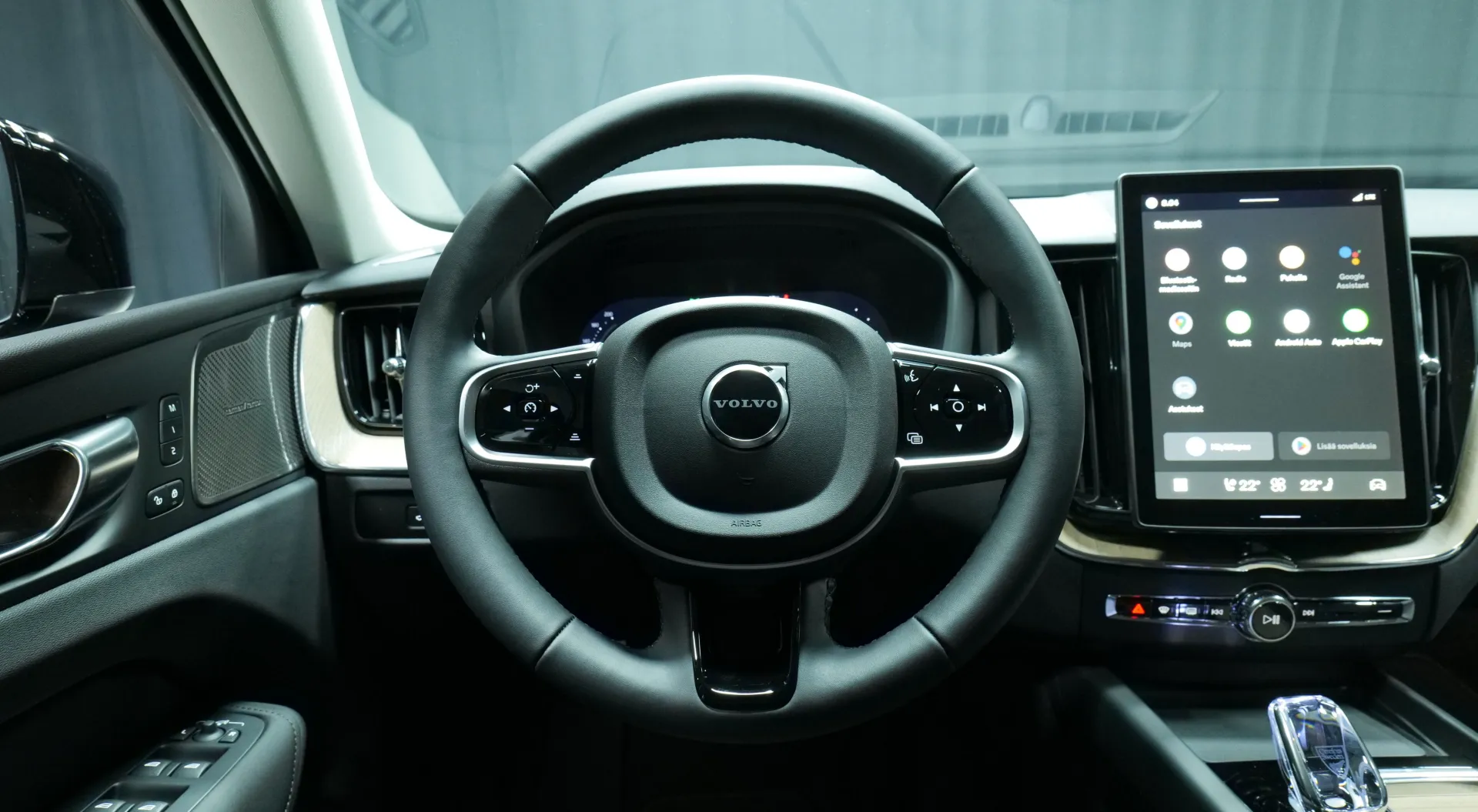 Autokuva 15 - ISR-587