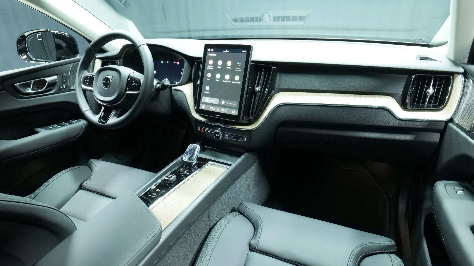 Autokuva 18 - ISR-595