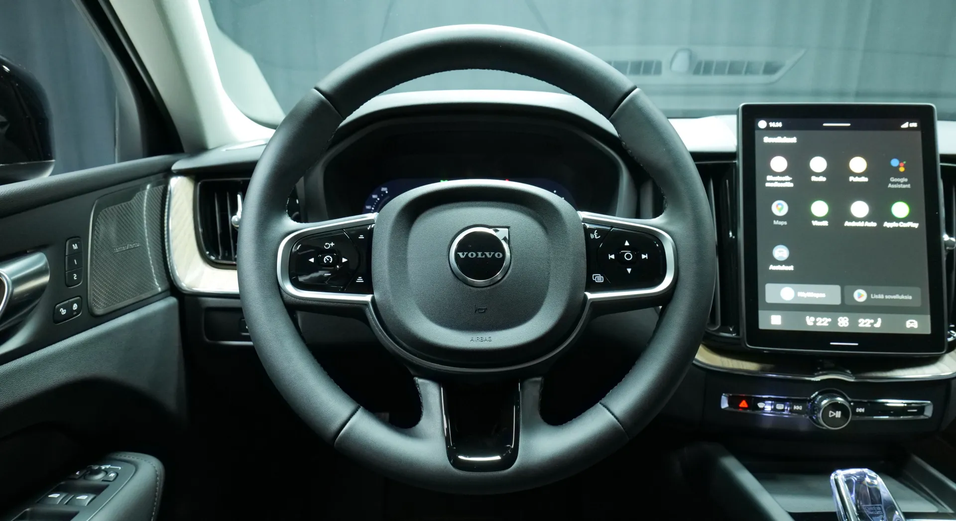 Autokuva 15 - ISR-595