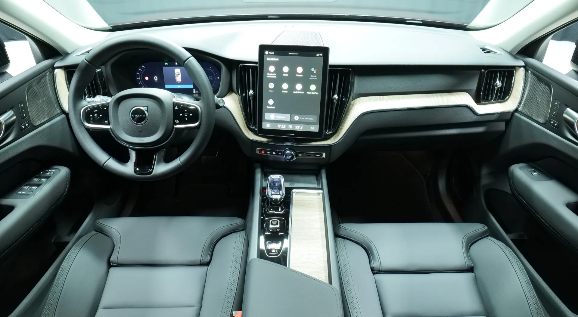 Autokuva 14 - ISR-595