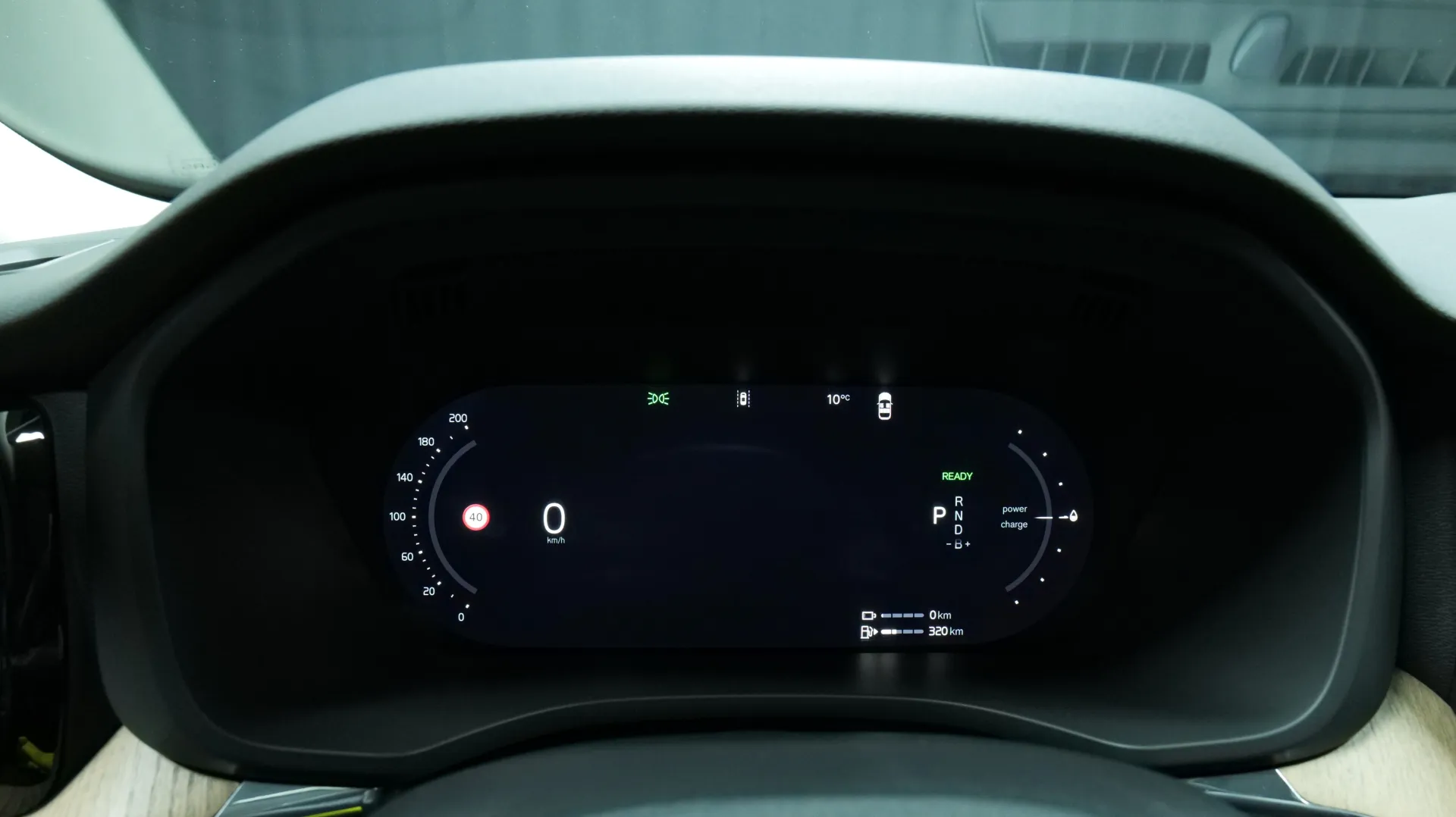 Autokuva 6 - ISR-595