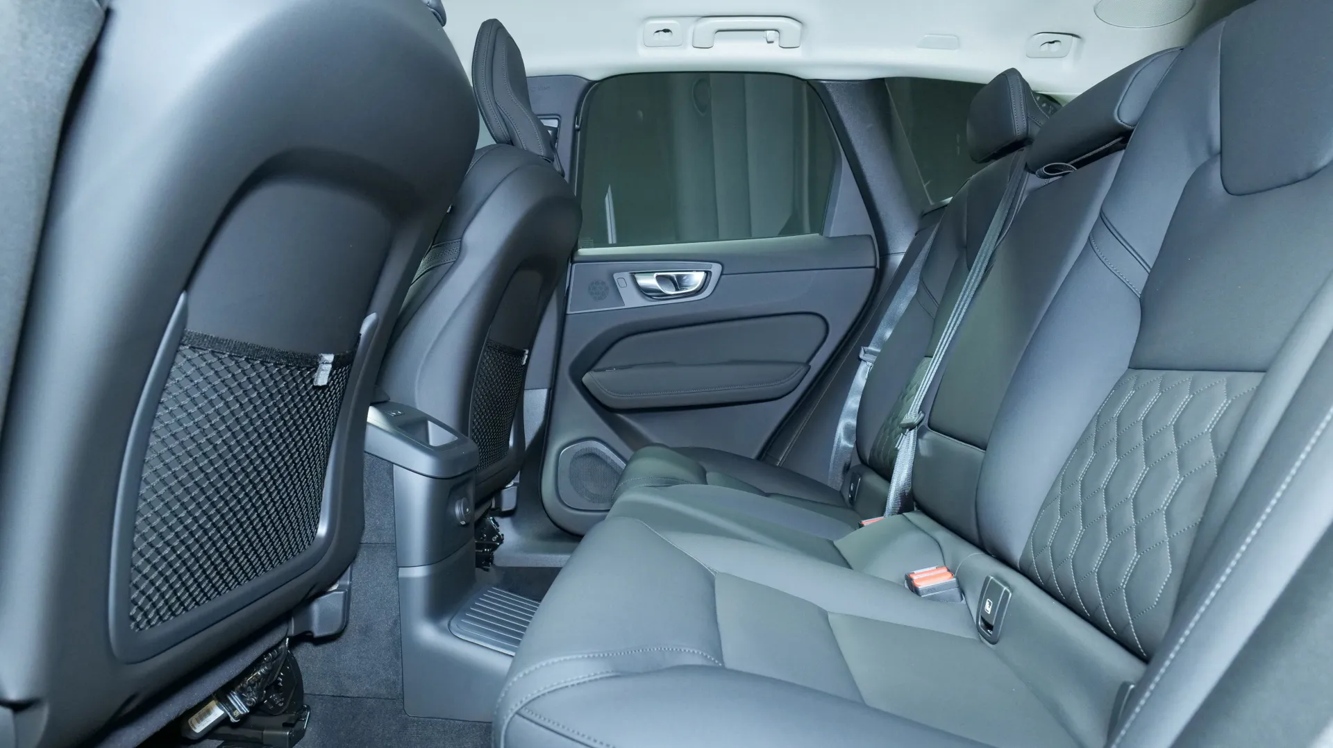 Autokuva 16 - ISV-416