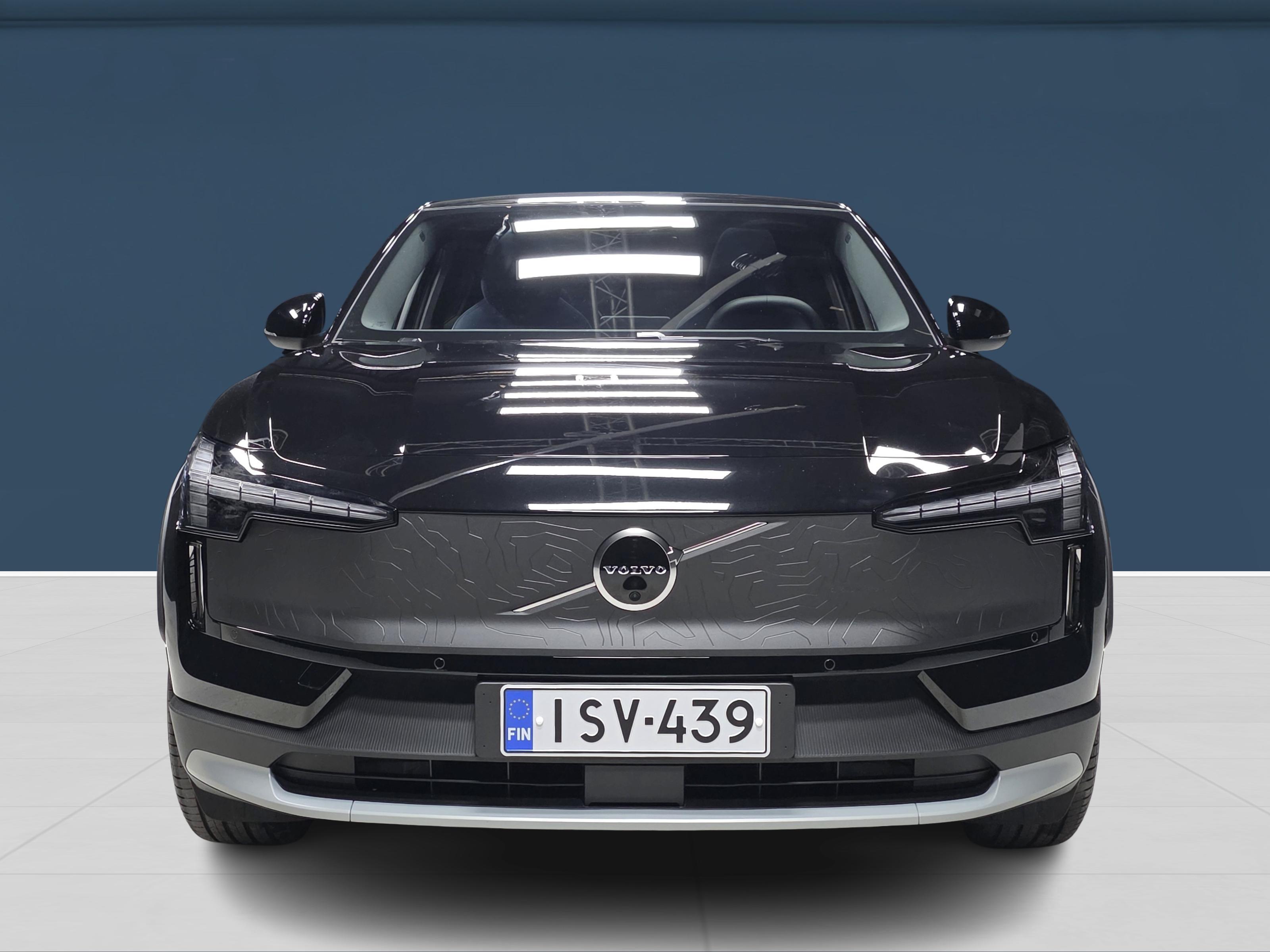 Volvo EX30 Cross Country 2026, kuva 2/17