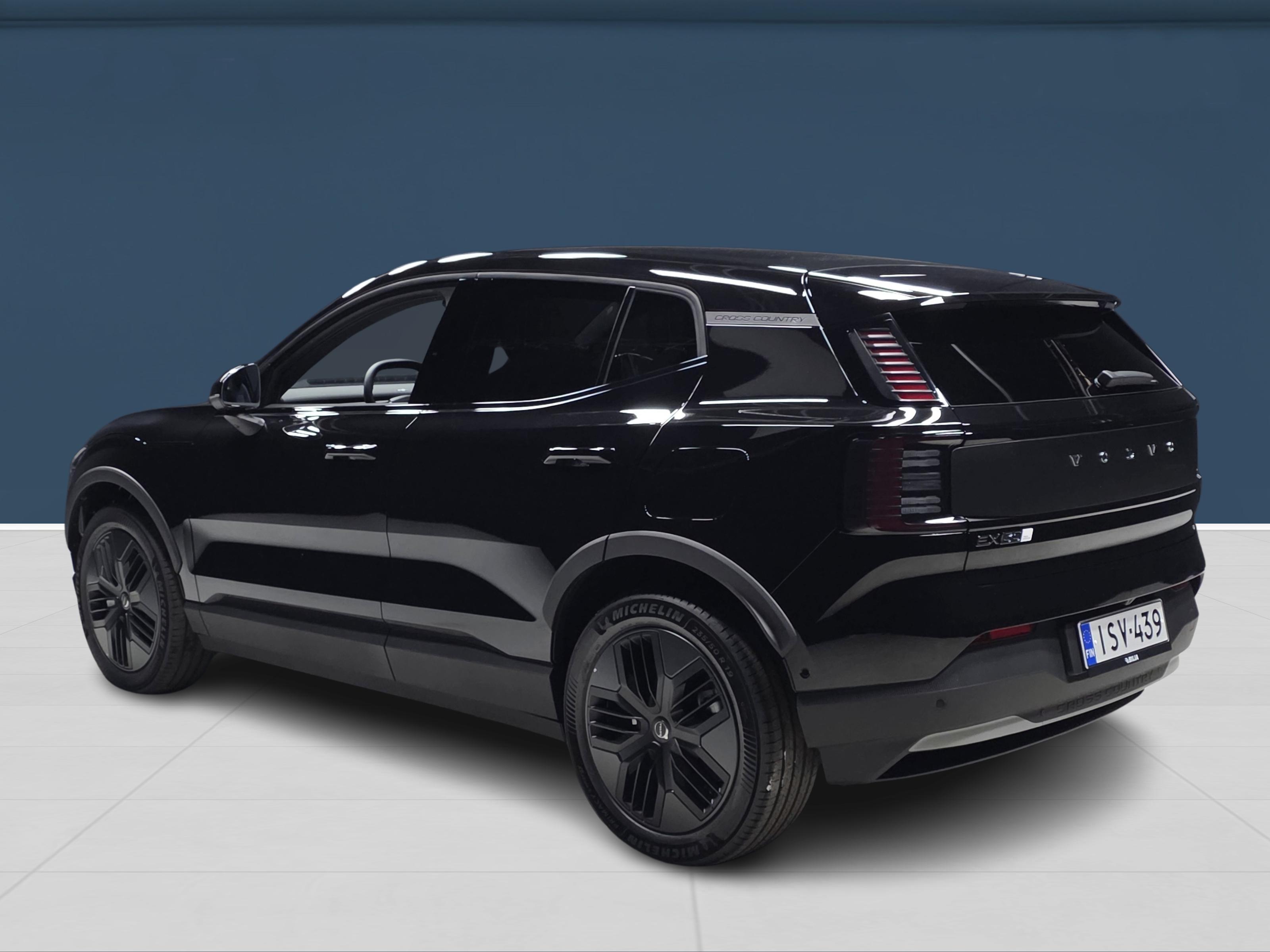 Volvo EX30 Cross Country 2026, kuva 6/17