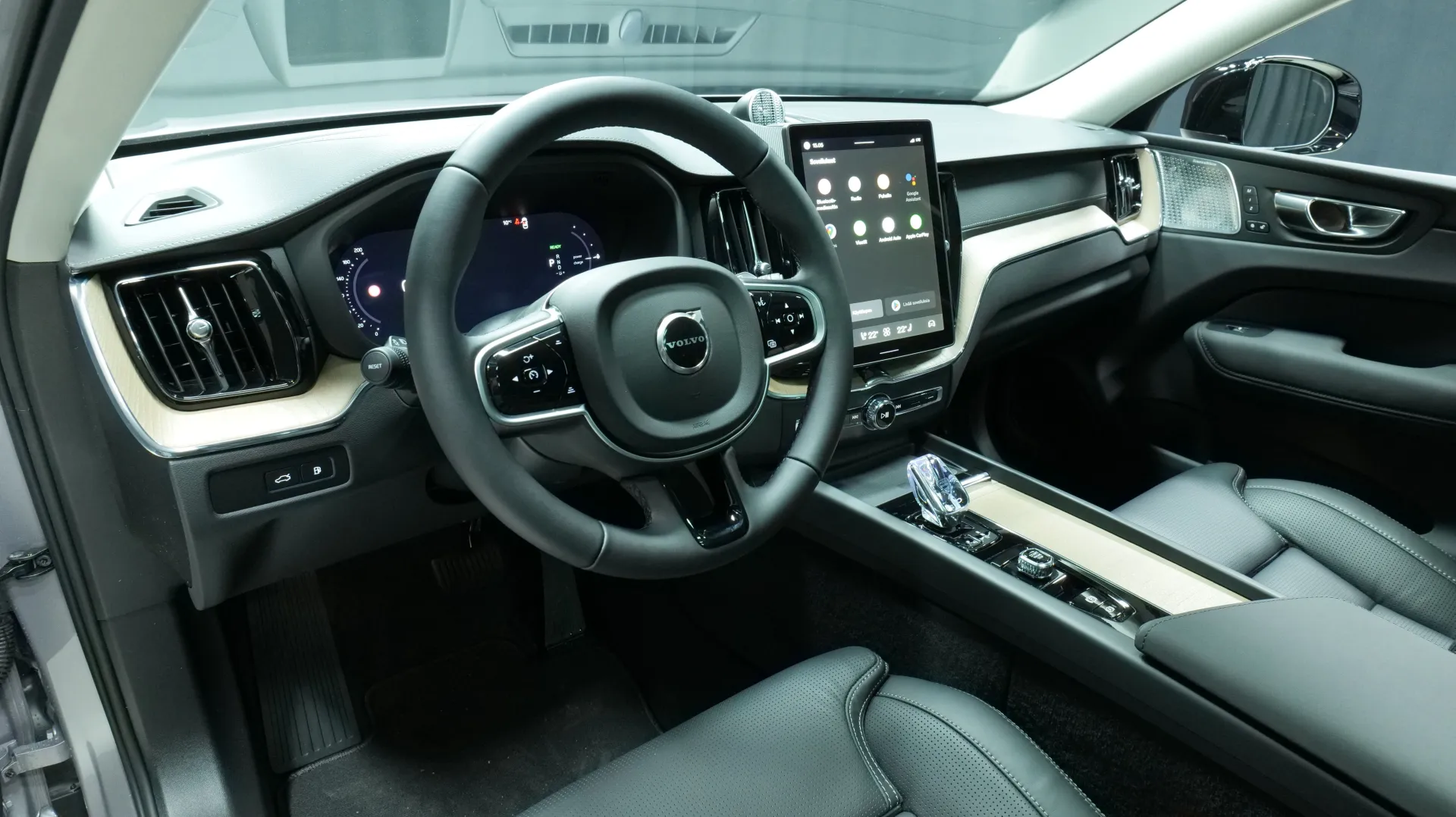 Autokuva 13 - ISV-463