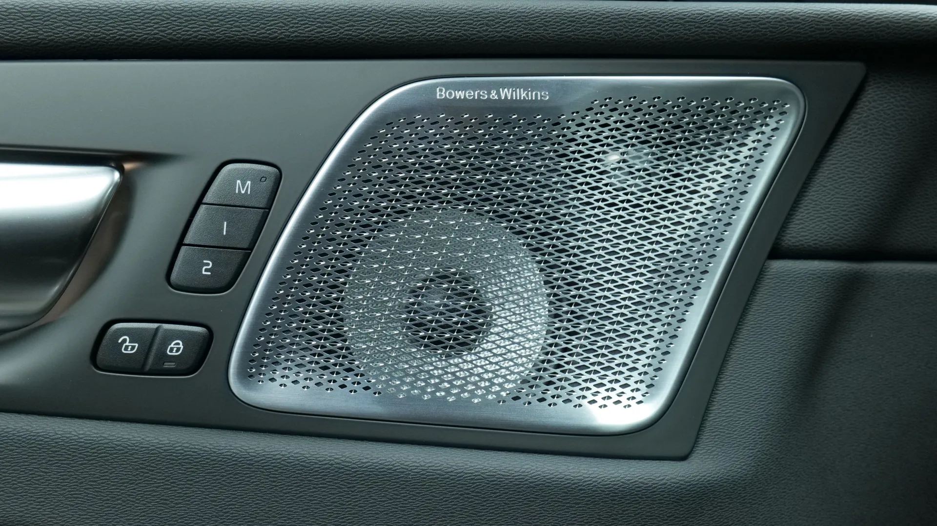 Autokuva 10 - ISV-463