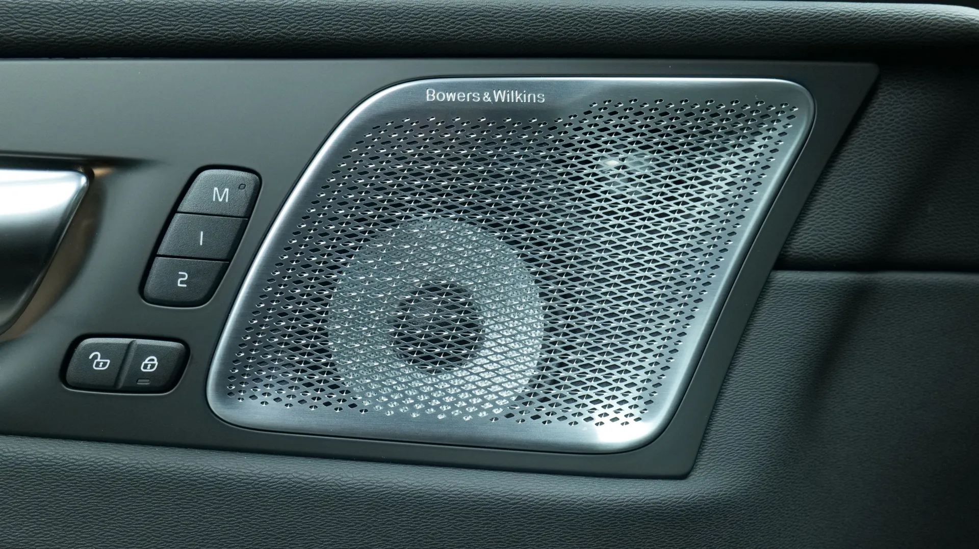 Autokuva 10 - ISV-488