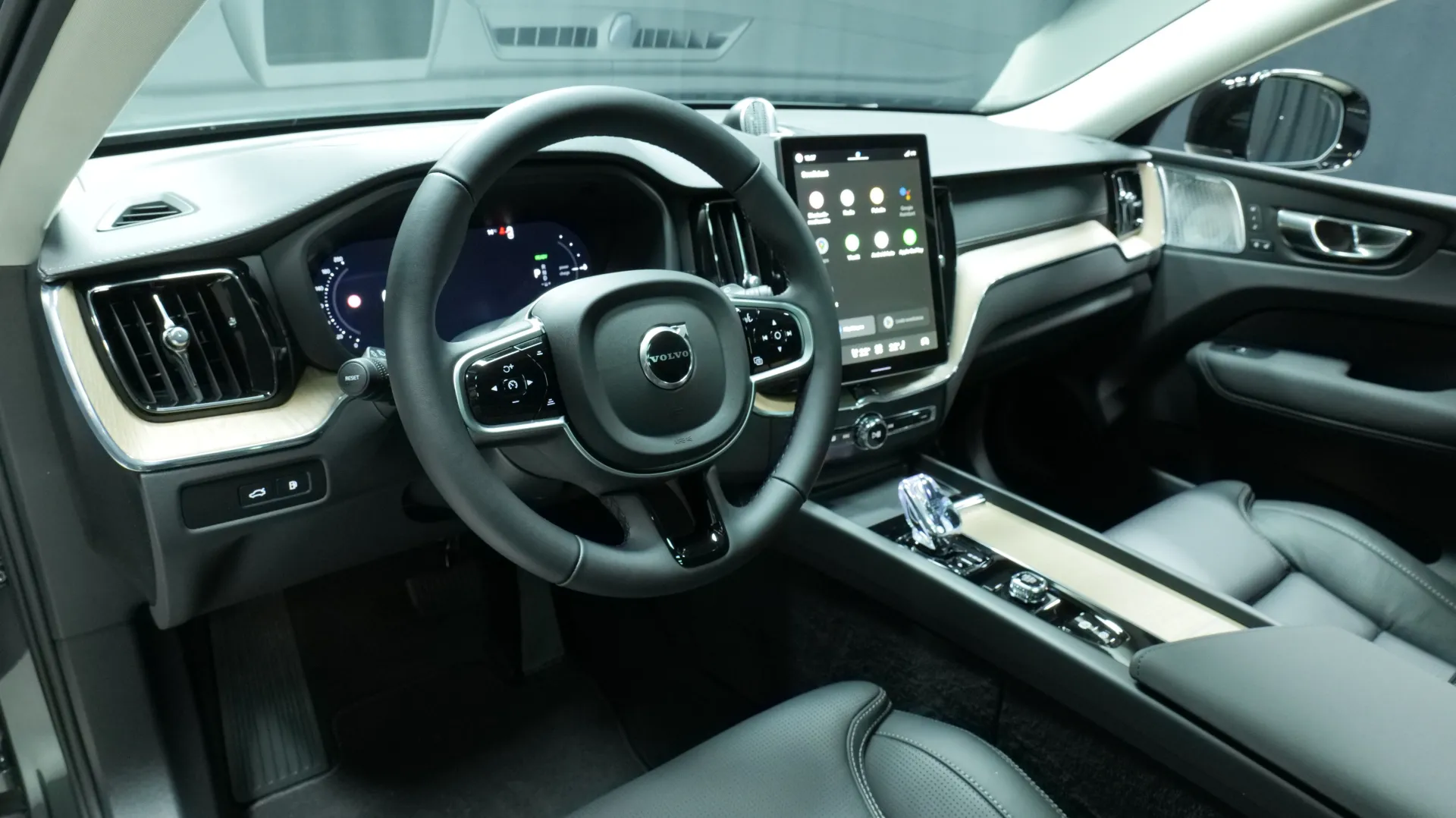 Autokuva 13 - ISV-509