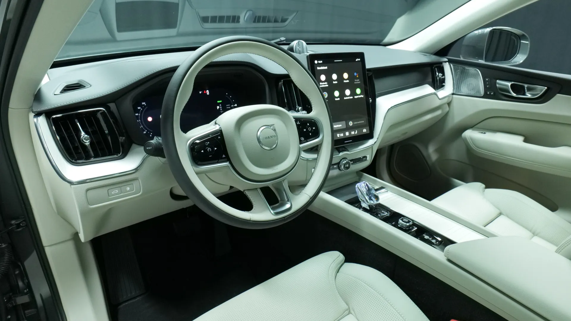 Autokuva 13 - ISV-588