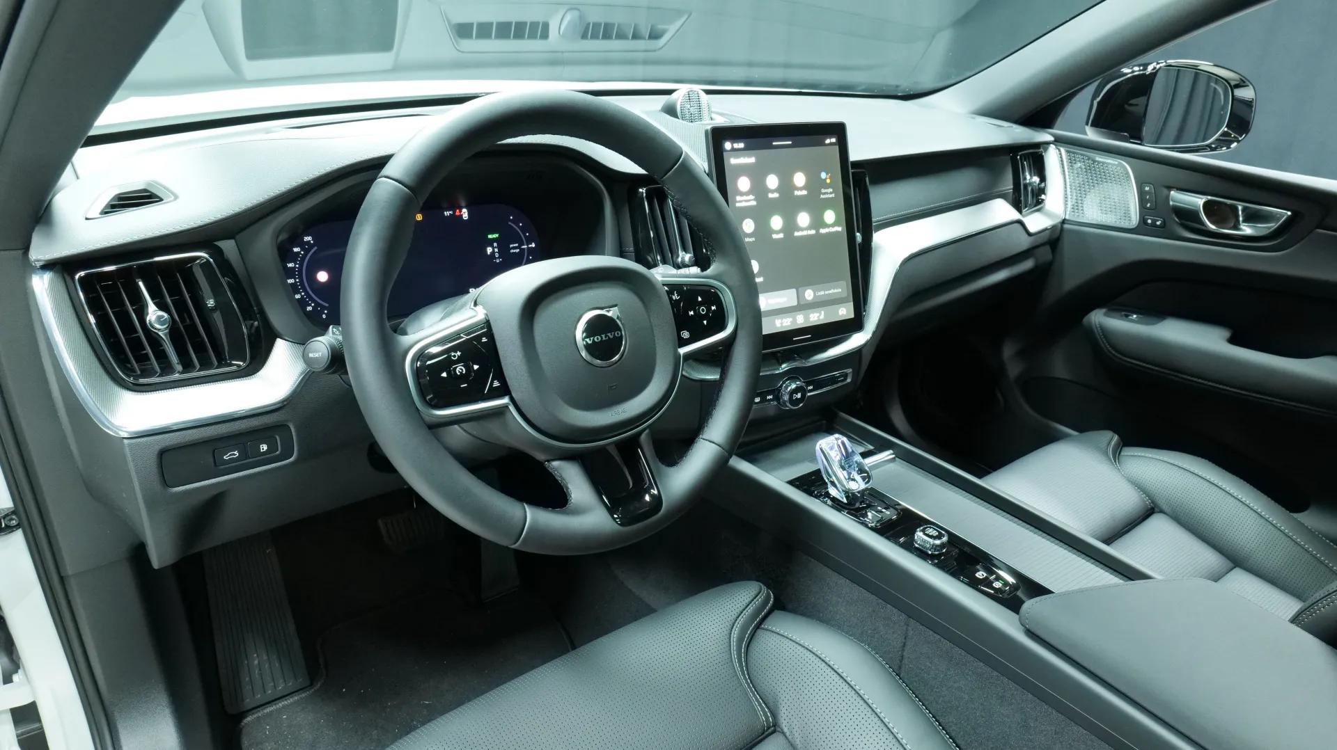 Autokuva 13 - ISV-598