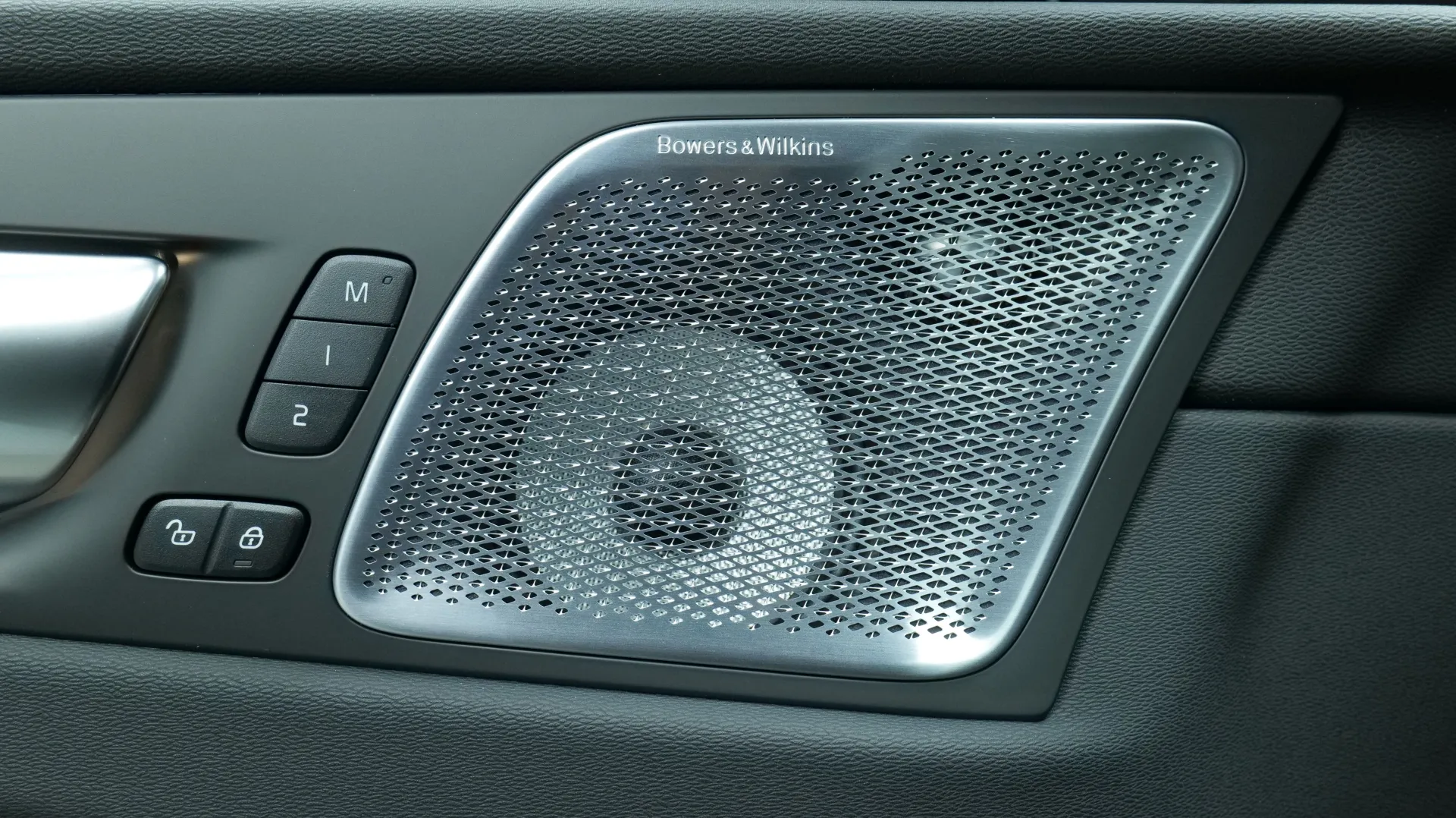 Autokuva 10 - ISV-598