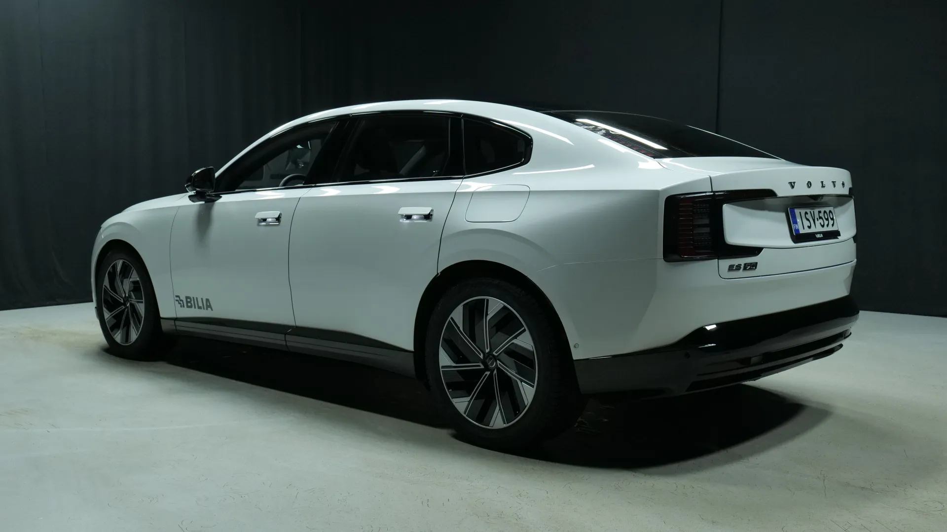 Autokuva 2 - ISV-599