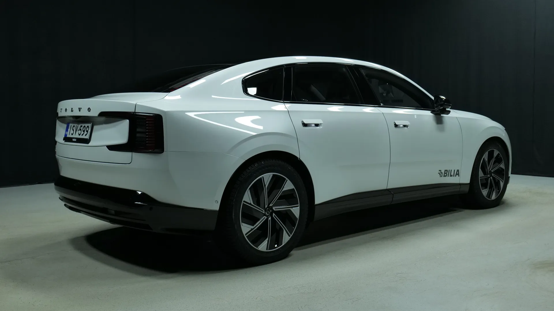 Autokuva 3 - ISV-599