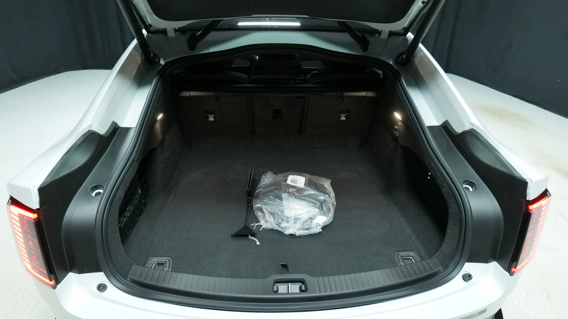 Autokuva 16 - ISV-599