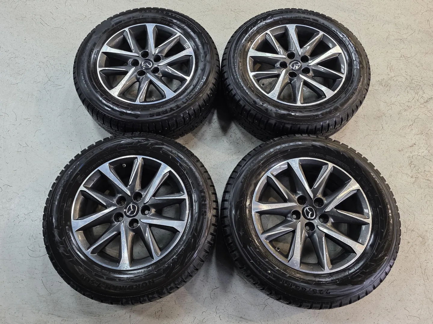 Autokuva 12 - ITZ-579