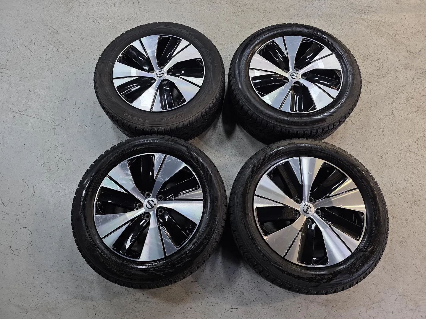 Autokuva 12 - ITZ-683