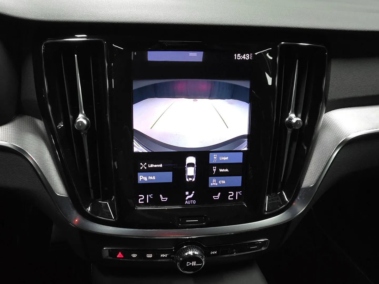 Autokuva 14 - IXZ-323