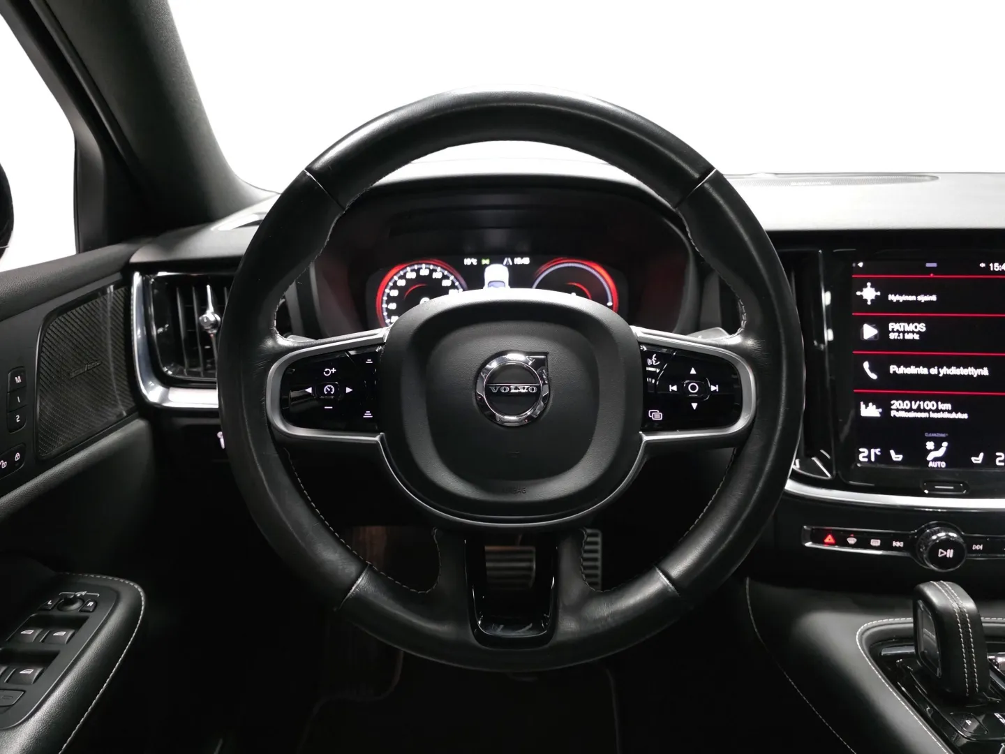 Autokuva 10 - IXZ-323