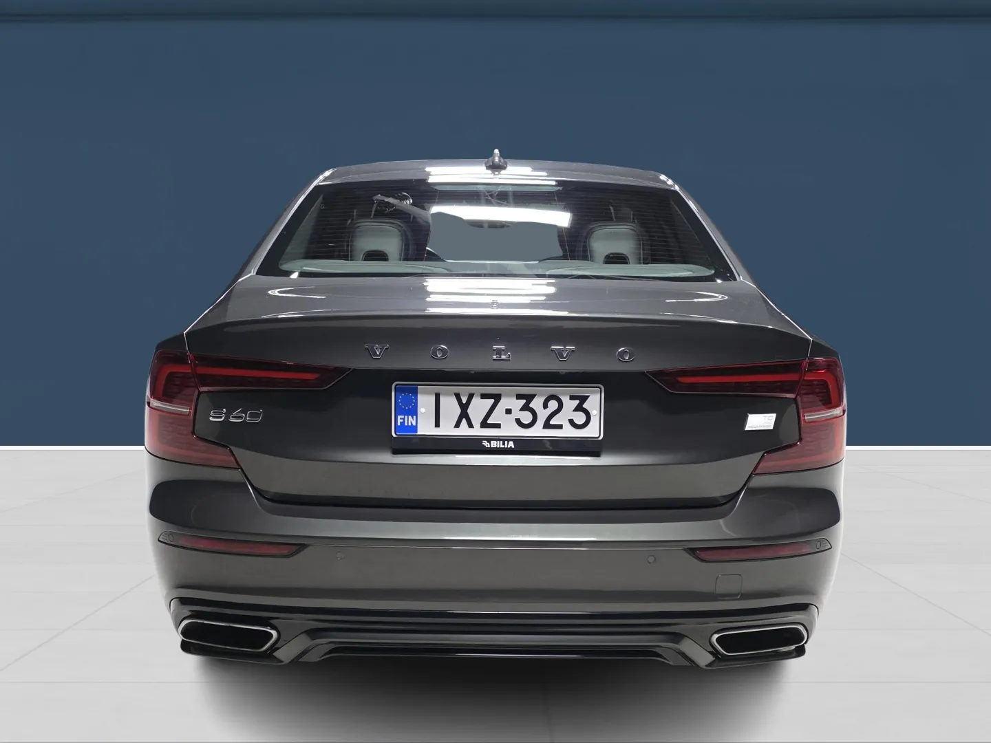 Autokuva 5 - IXZ-323