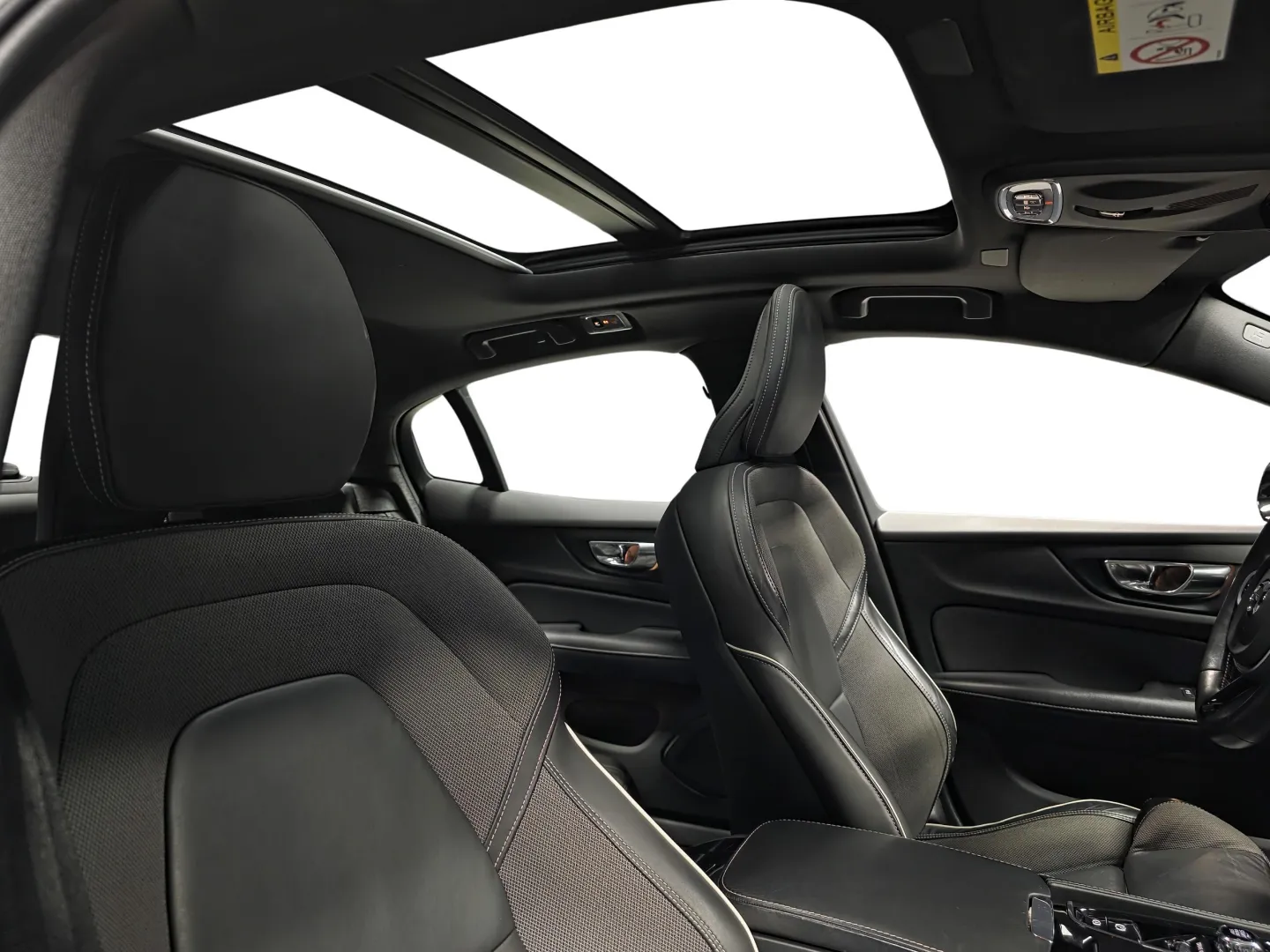 Autokuva 19 - IXZ-323