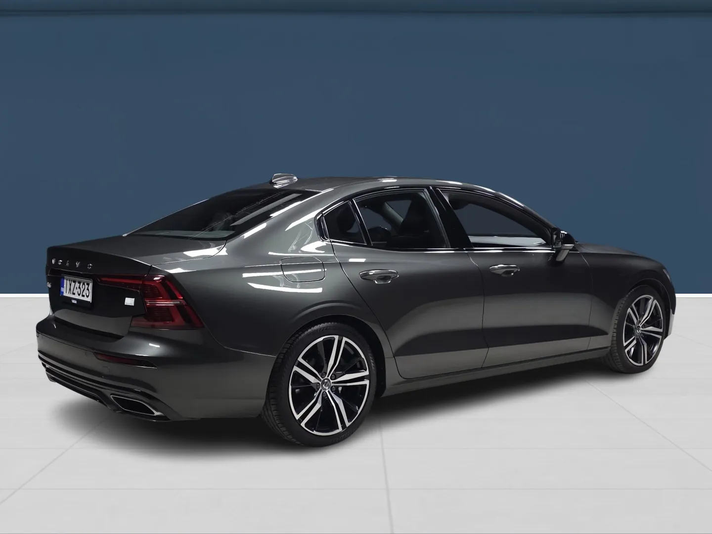 Autokuva 4 - IXZ-323