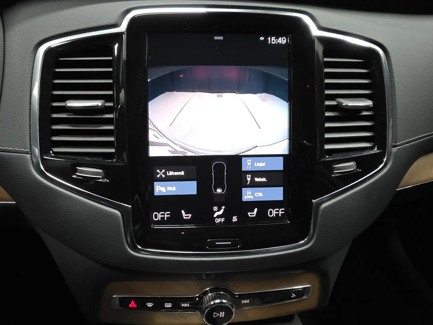 Autokuva 14 - IXZ-451