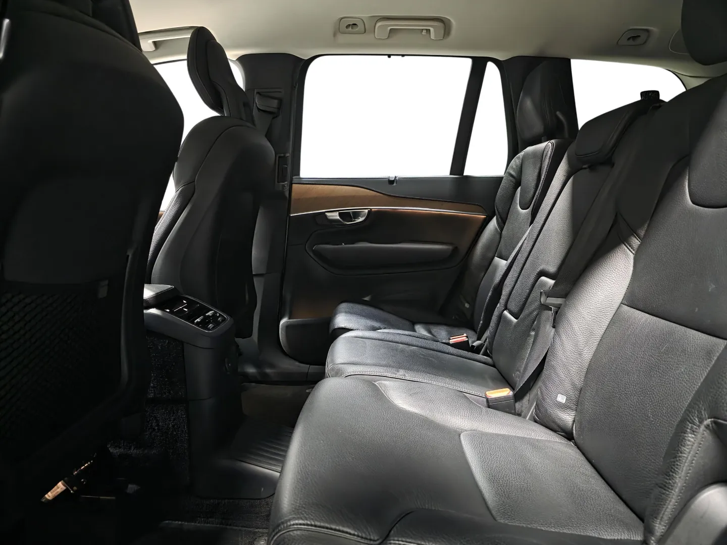 Autokuva 9 - IXZ-451