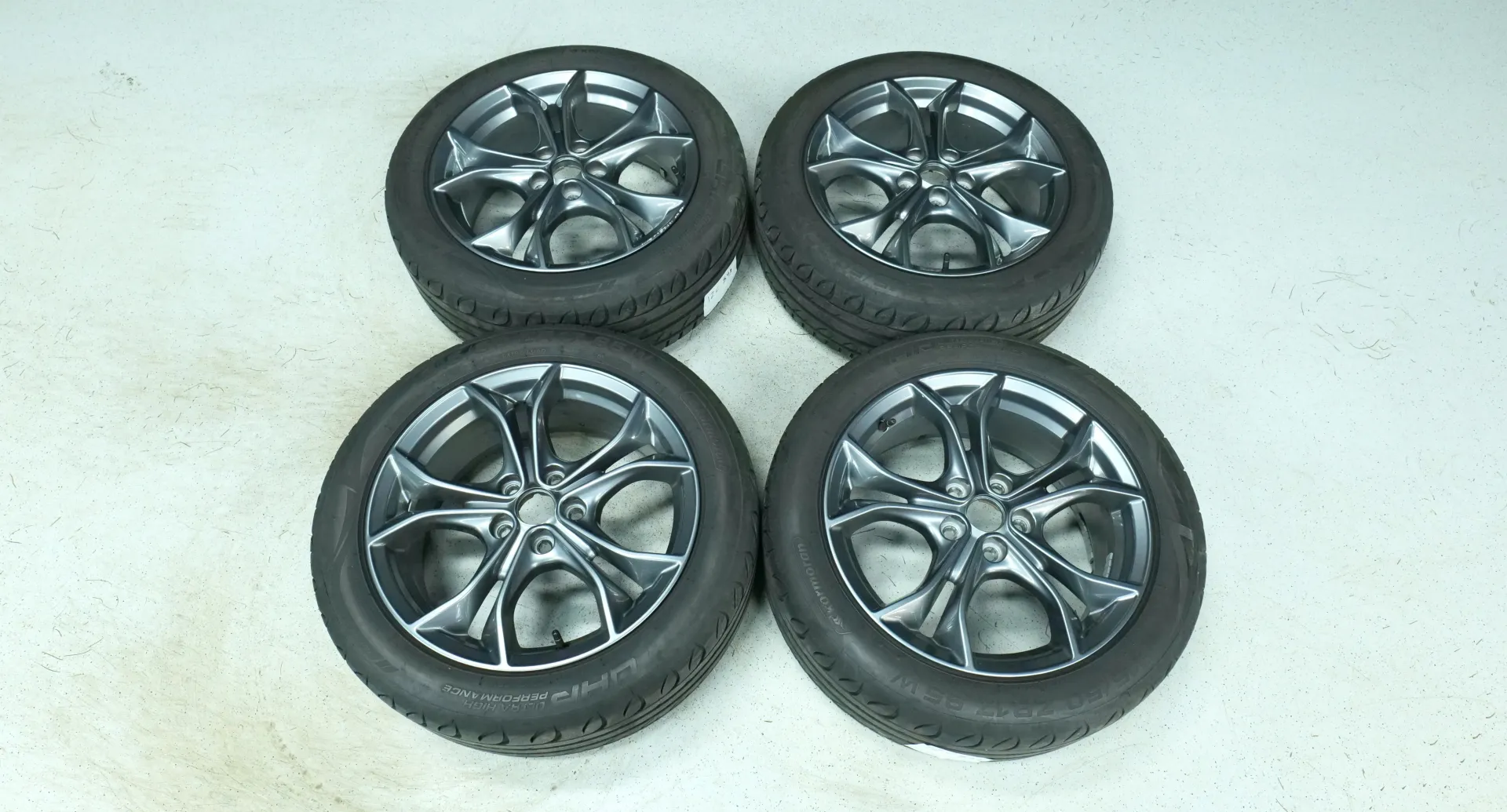 Autokuva 18 - IZC-893