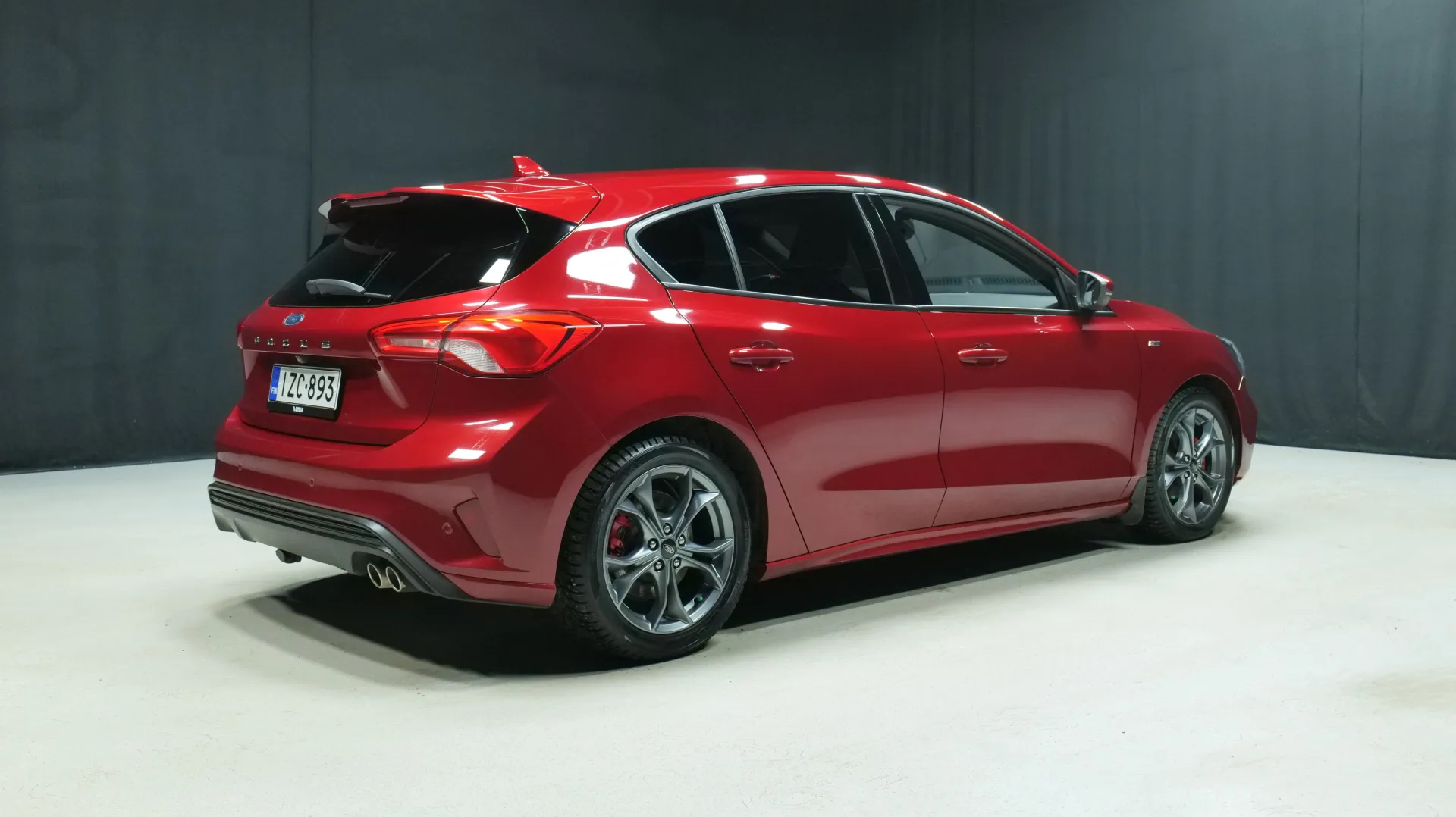 Autokuva 3 - IZC-893