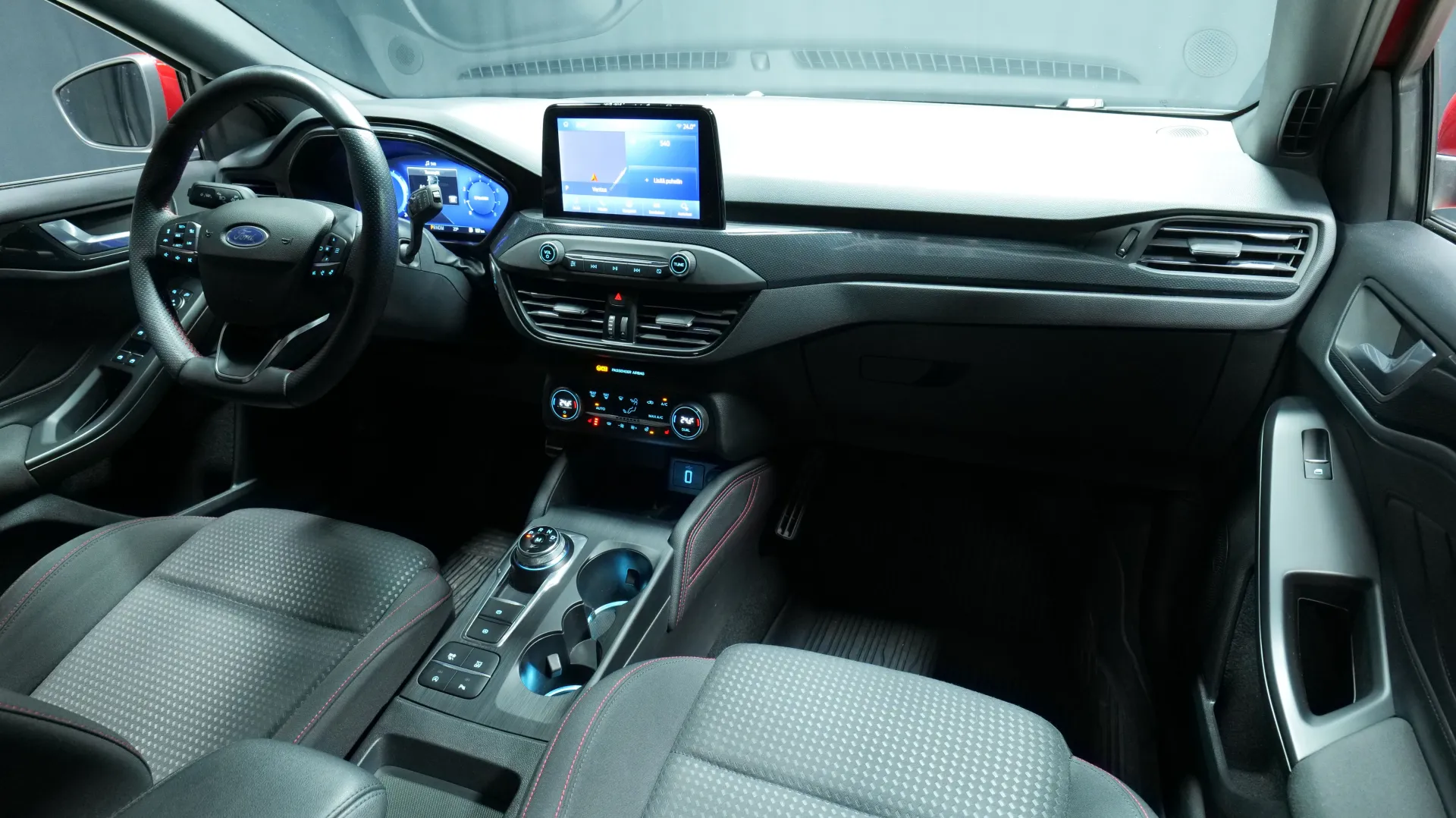 Autokuva 17 - IZC-893