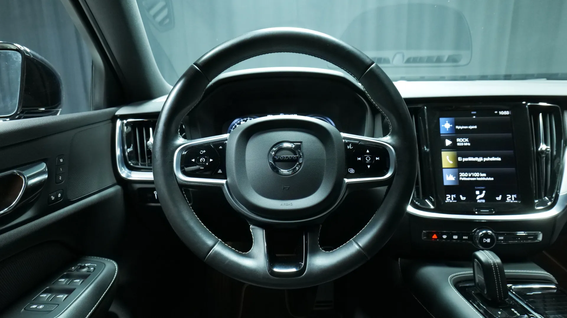 Autokuva 15 - IZG-848