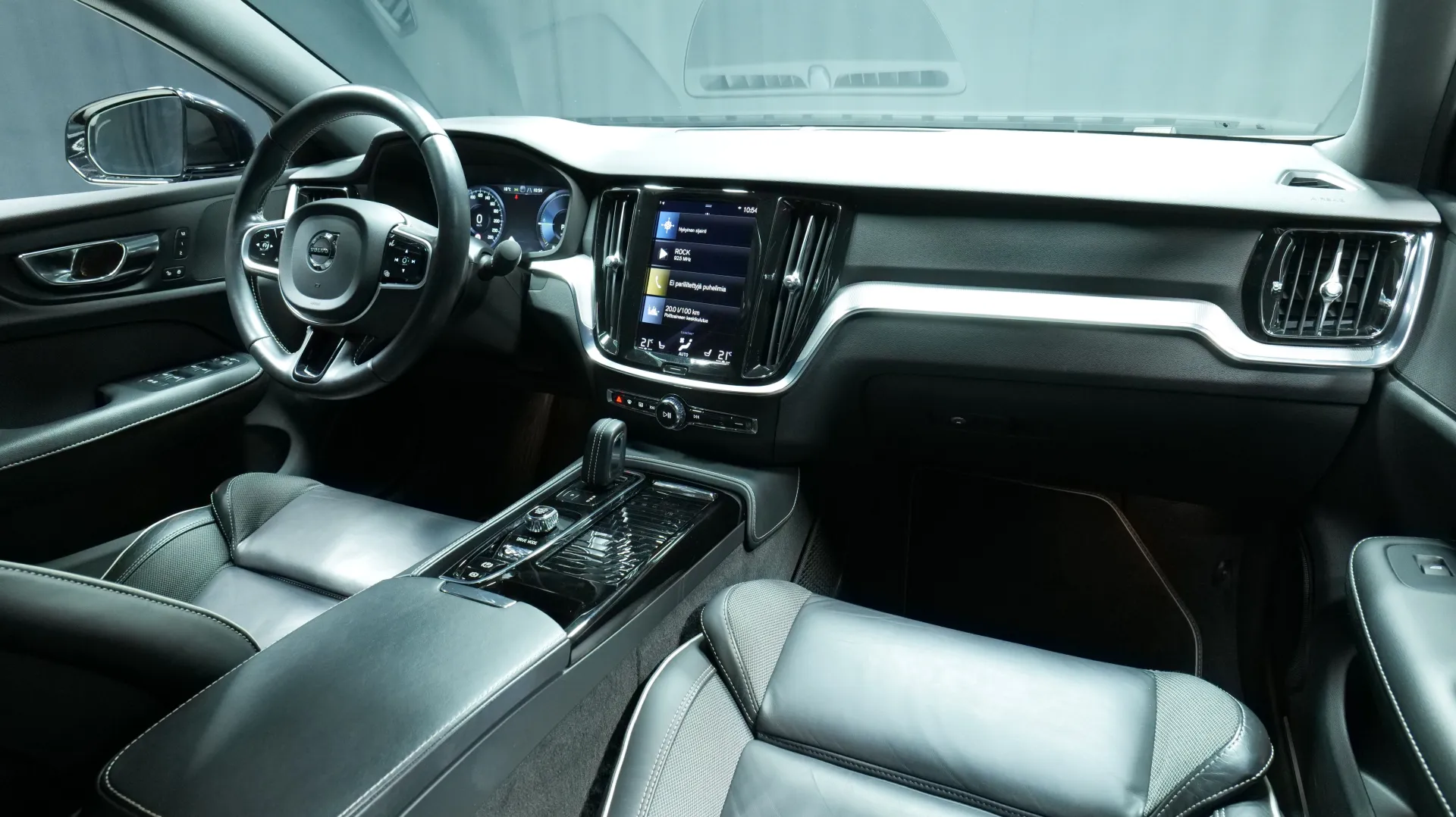 Autokuva 18 - IZG-848