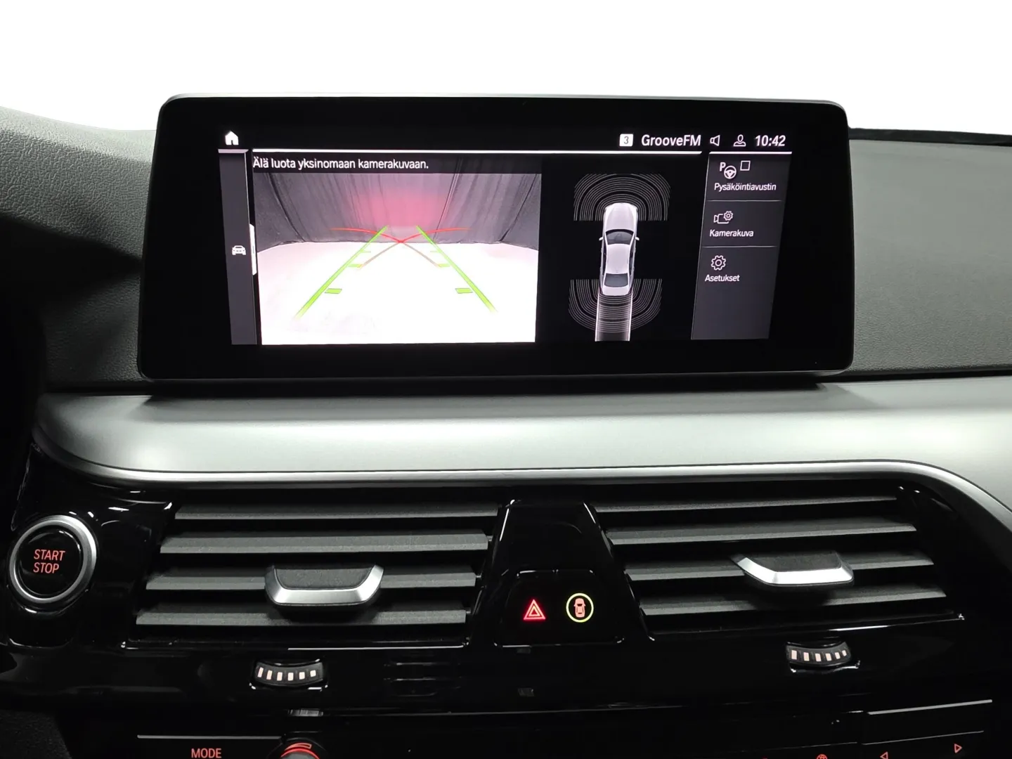 Autokuva 14 - IZH-842