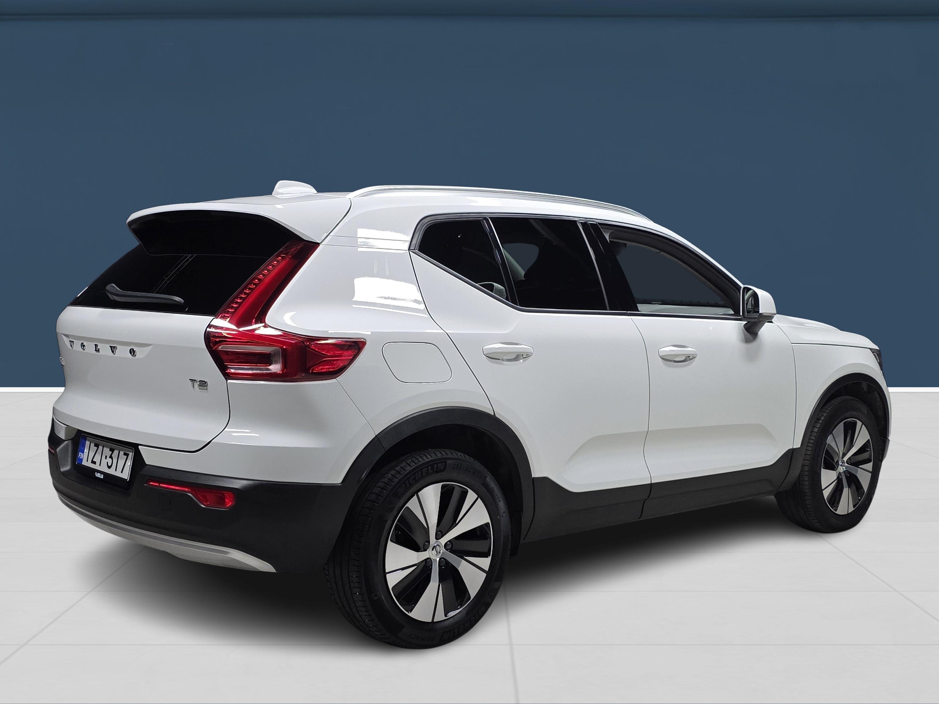 Volvo XC40 T2 Business aut 2021, photo 4/17