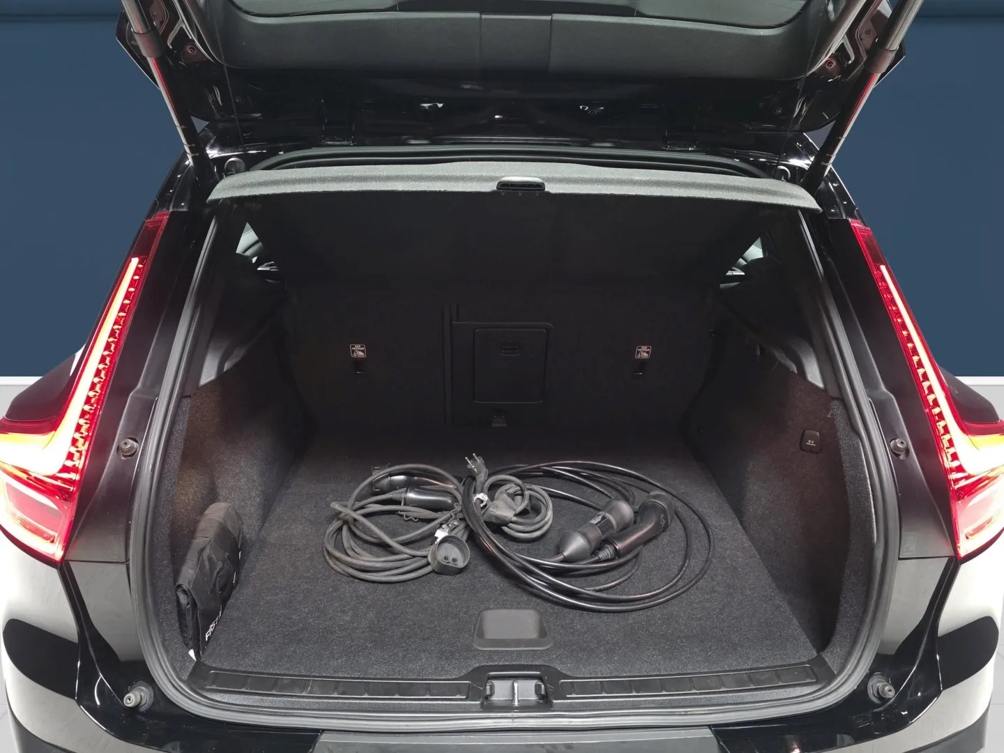 Autokuva 11 - IZK-117