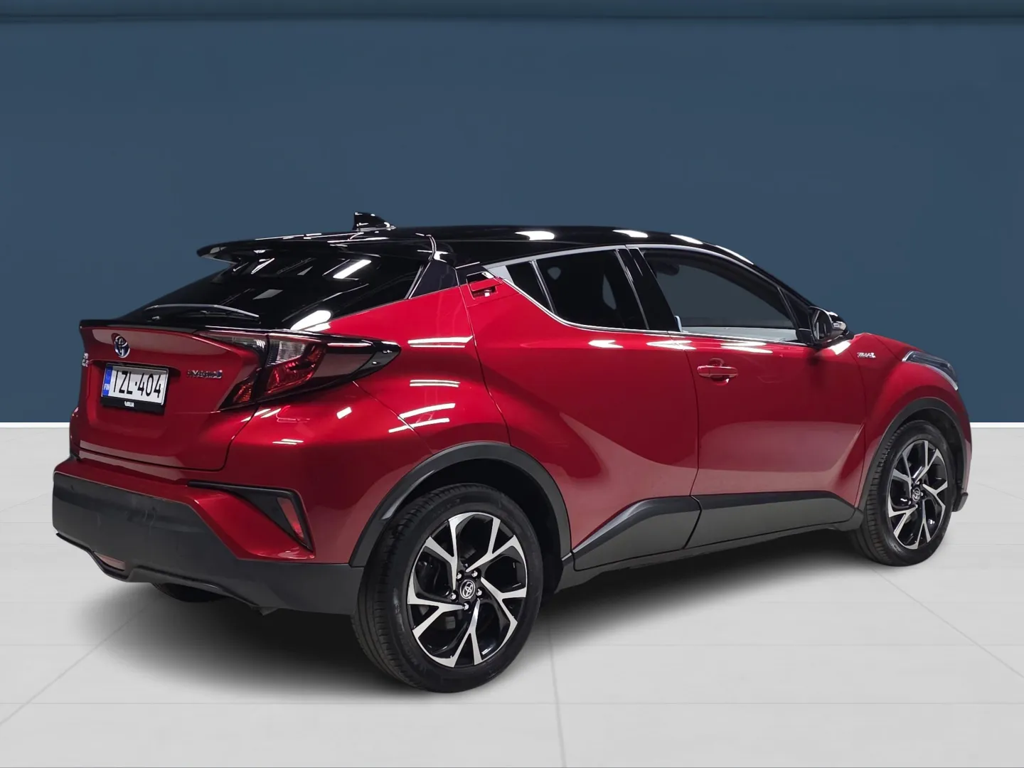 Autokuva 4 - IZL-404