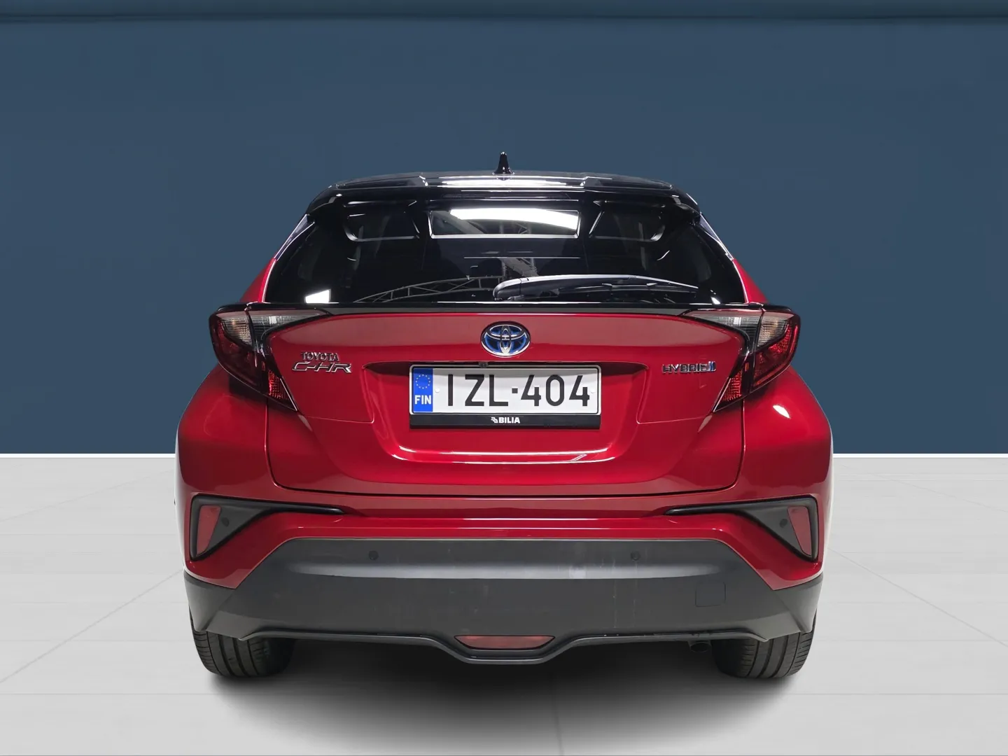 Autokuva 5 - IZL-404