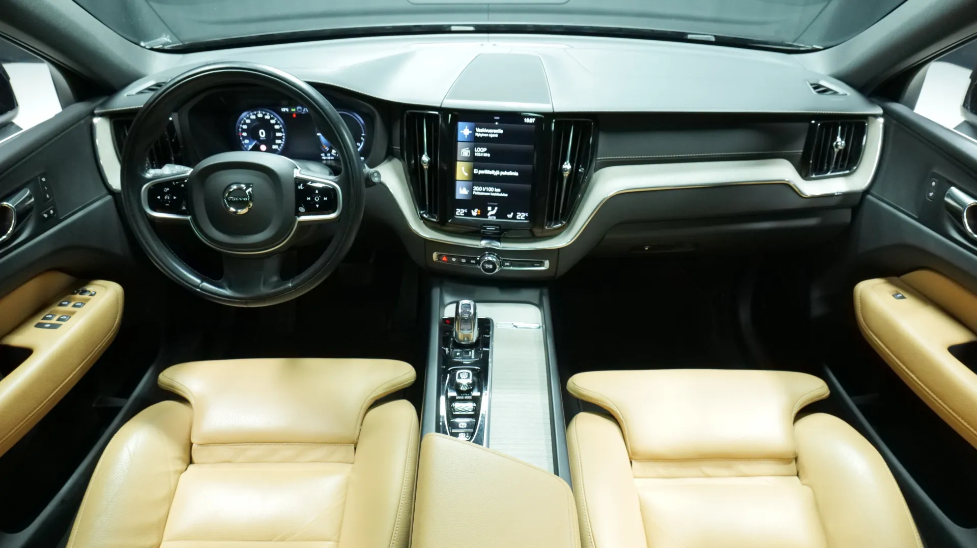 Autokuva 14 - JLG-257