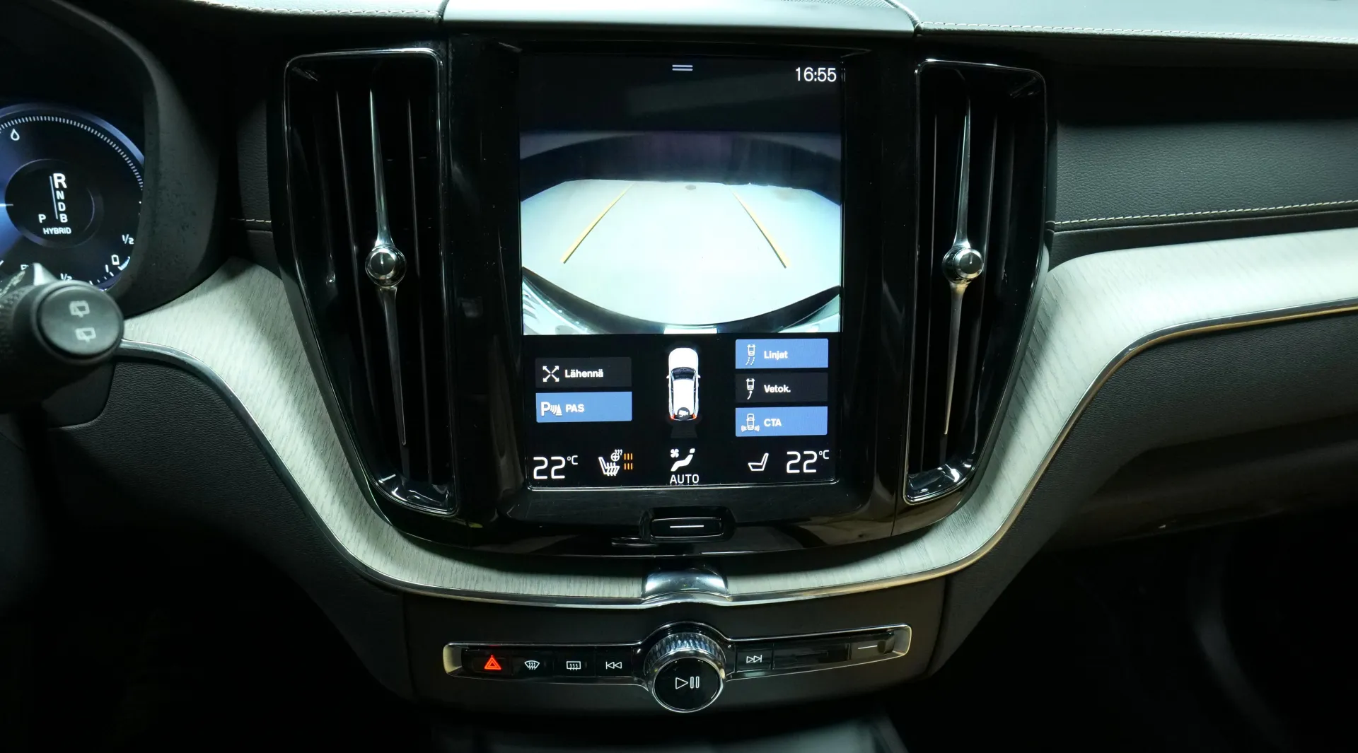 Autokuva 9 - JLG-257