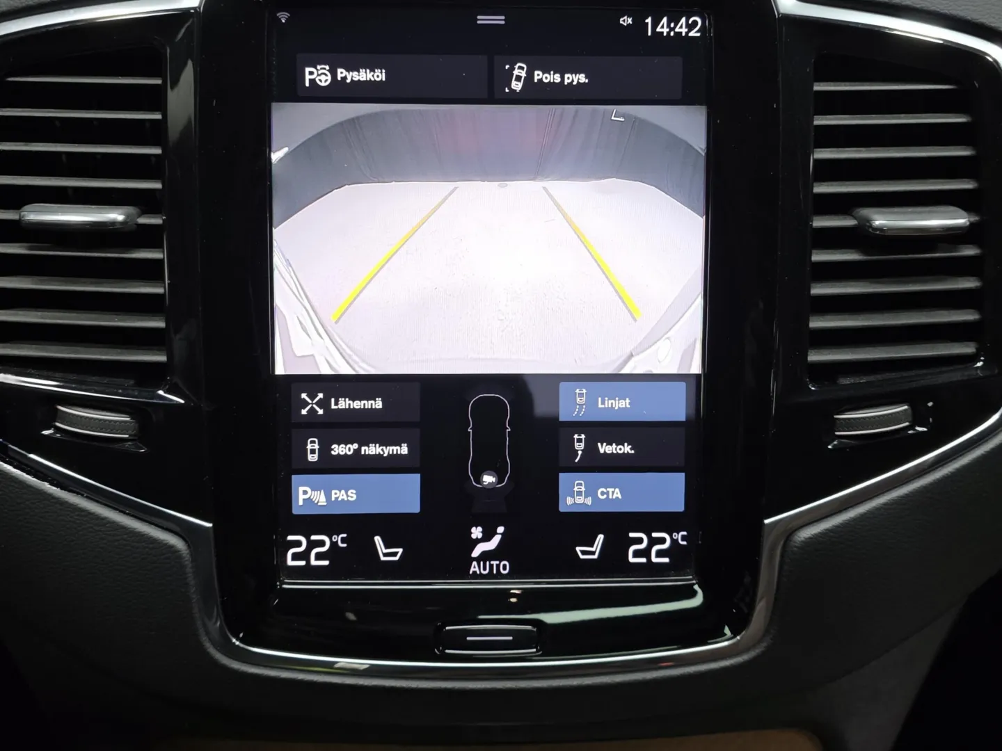 Autokuva 12 - JLL-366