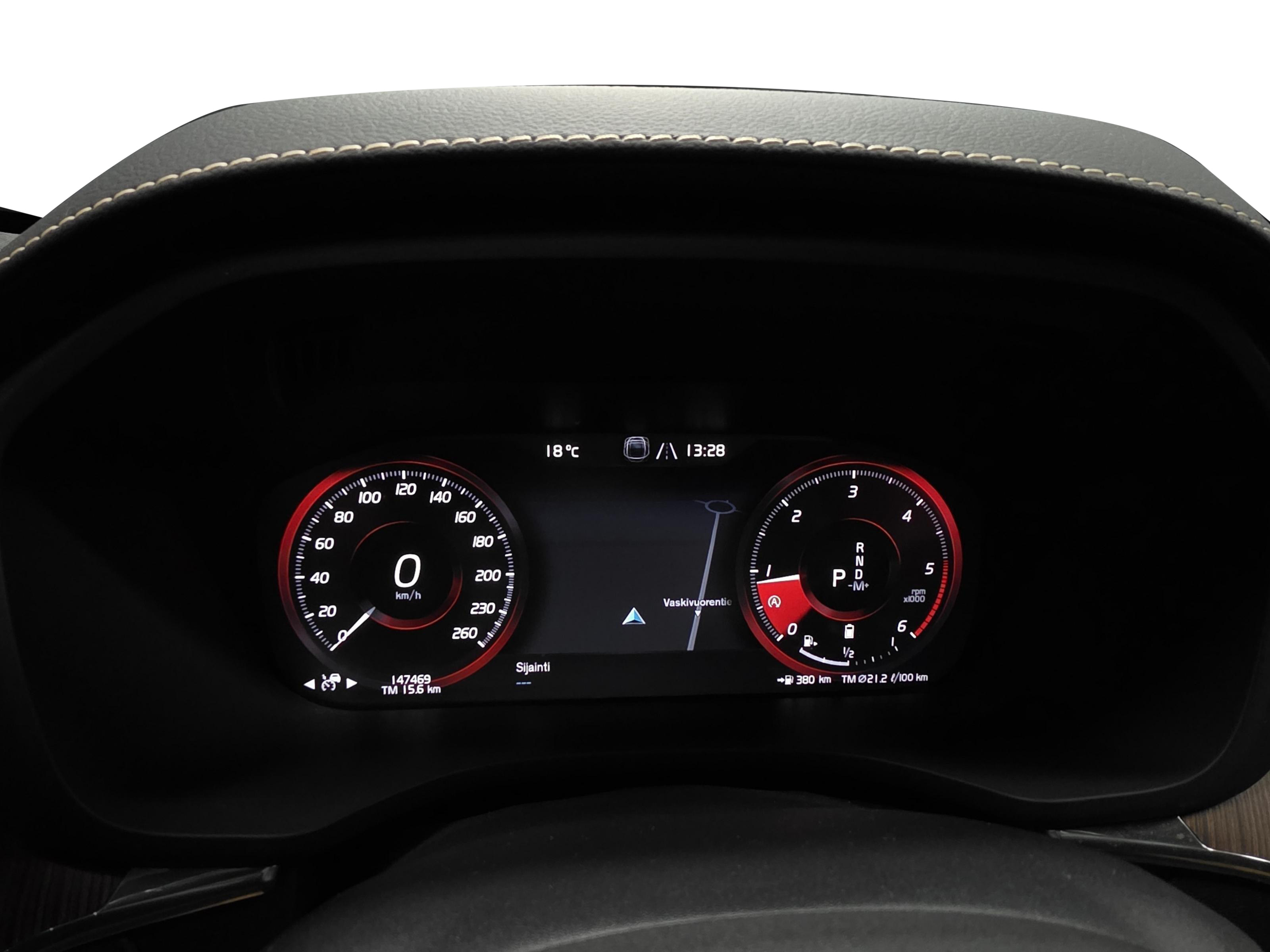 Volvo XC60 2020, kuva 7/18