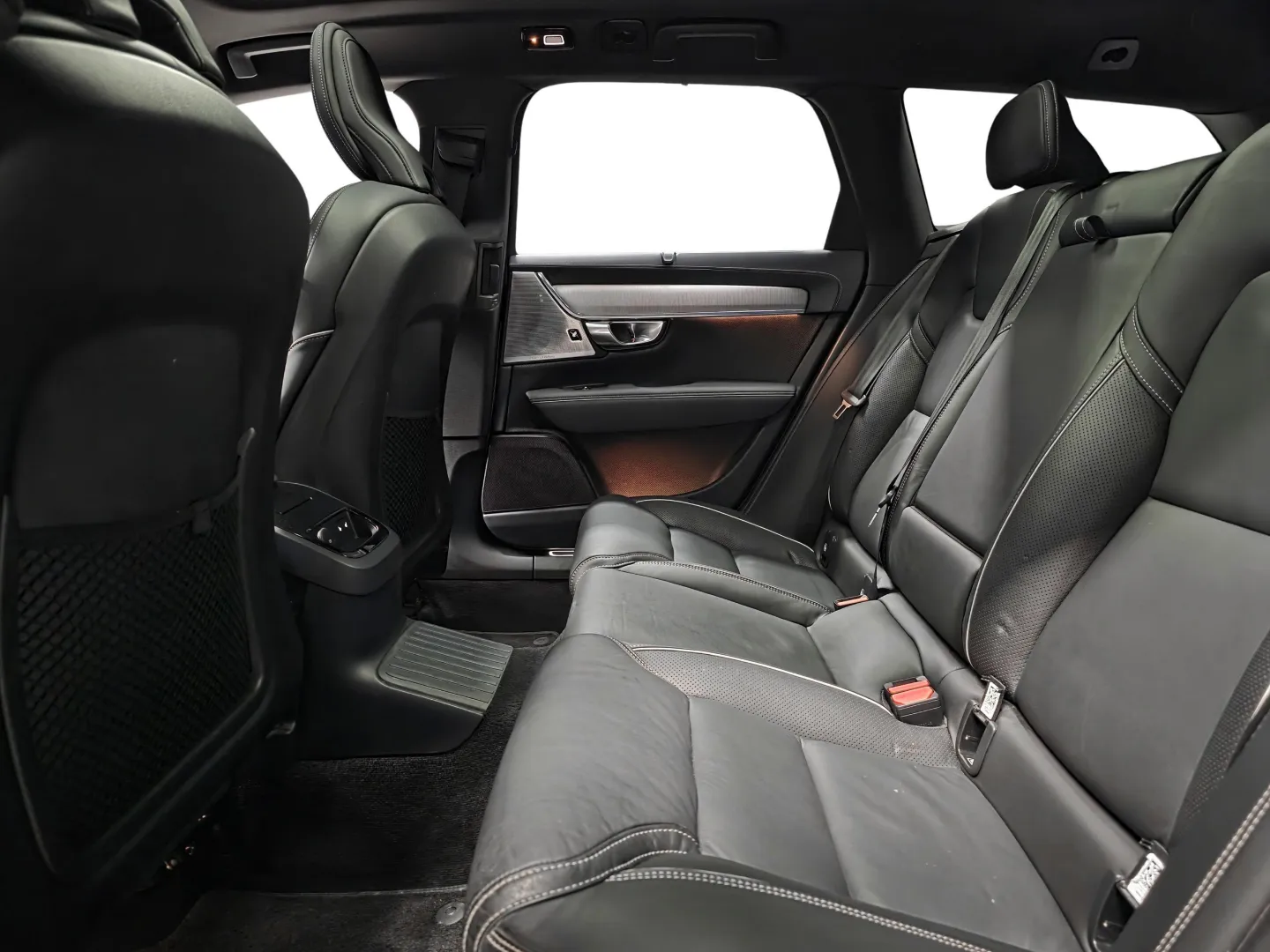 Autokuva 9 - JMG-134