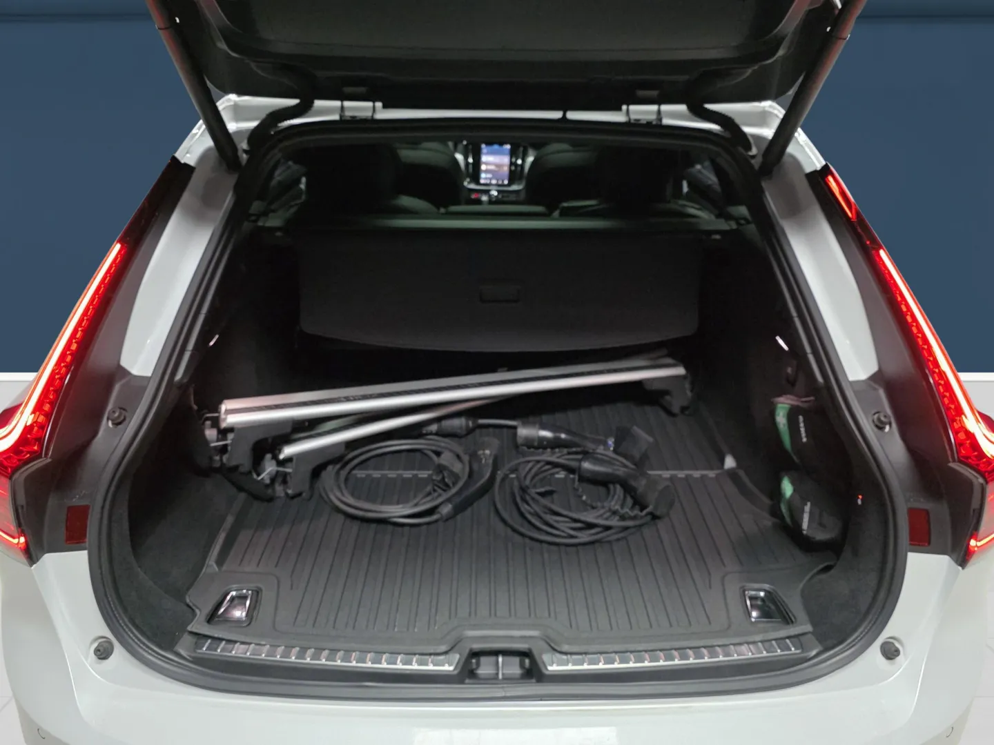 Autokuva 11 - JMG-134