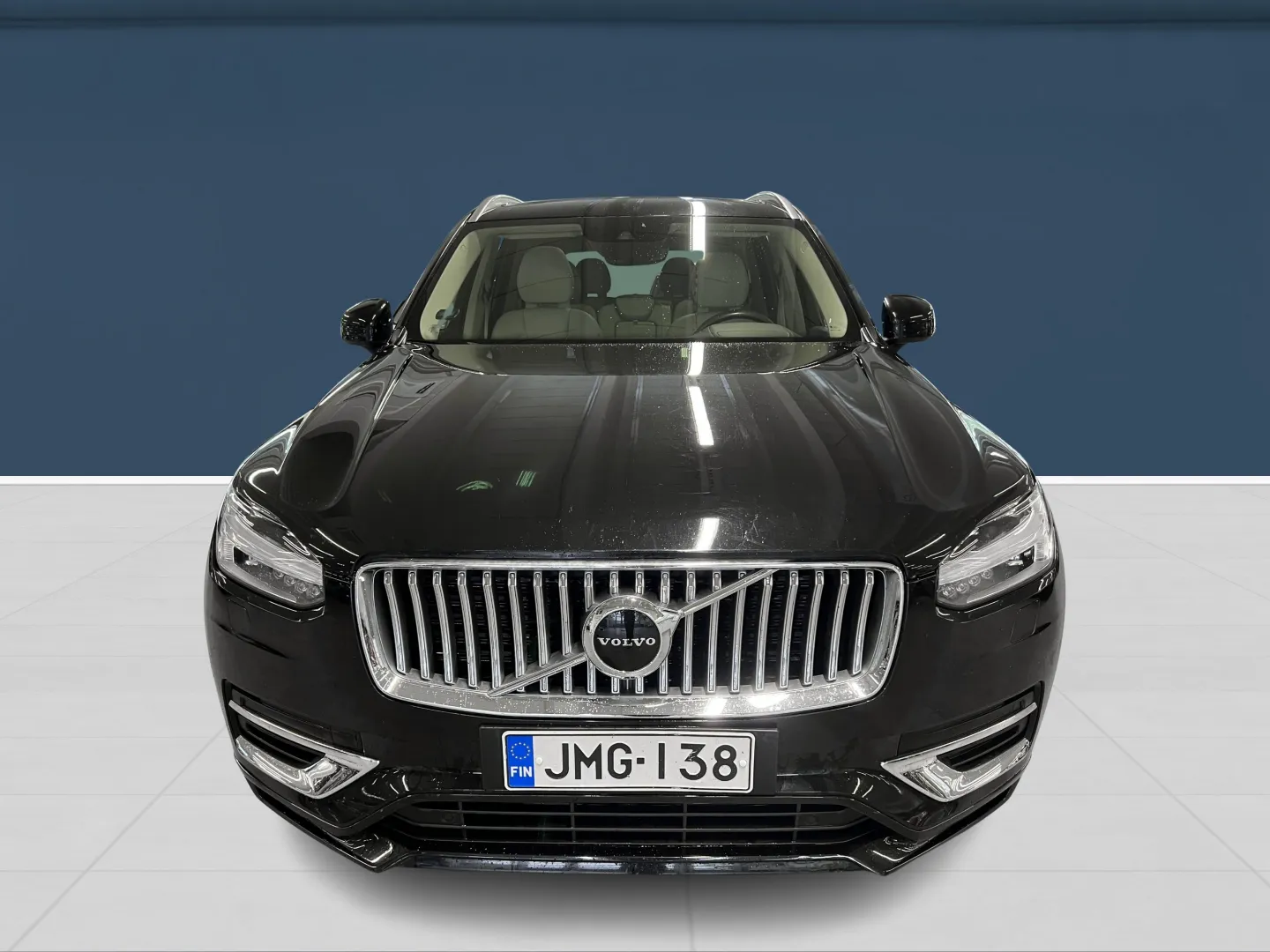 Autokuva 2 - JMG-138