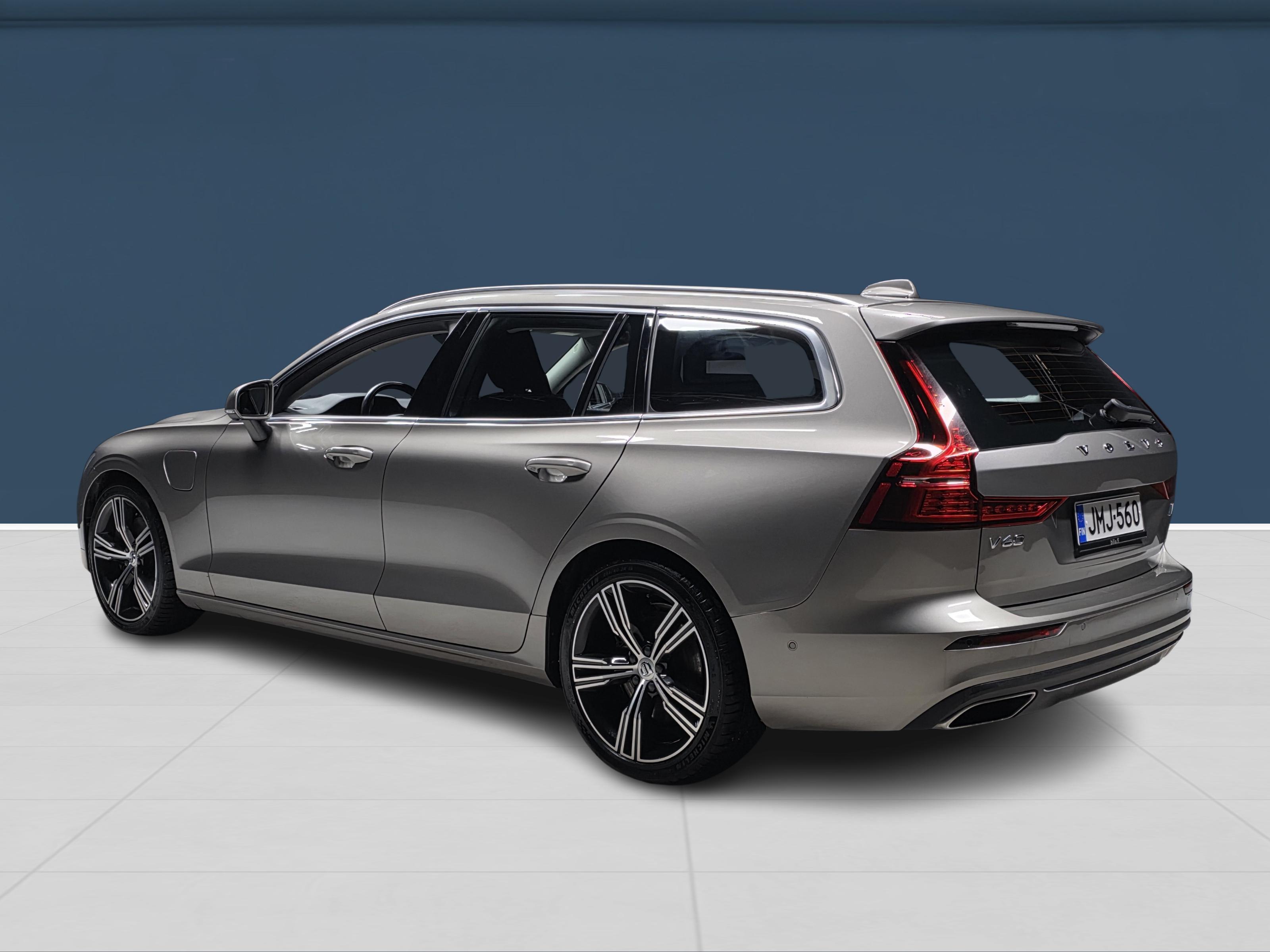 Volvo V60 2022, kuva 6/16
