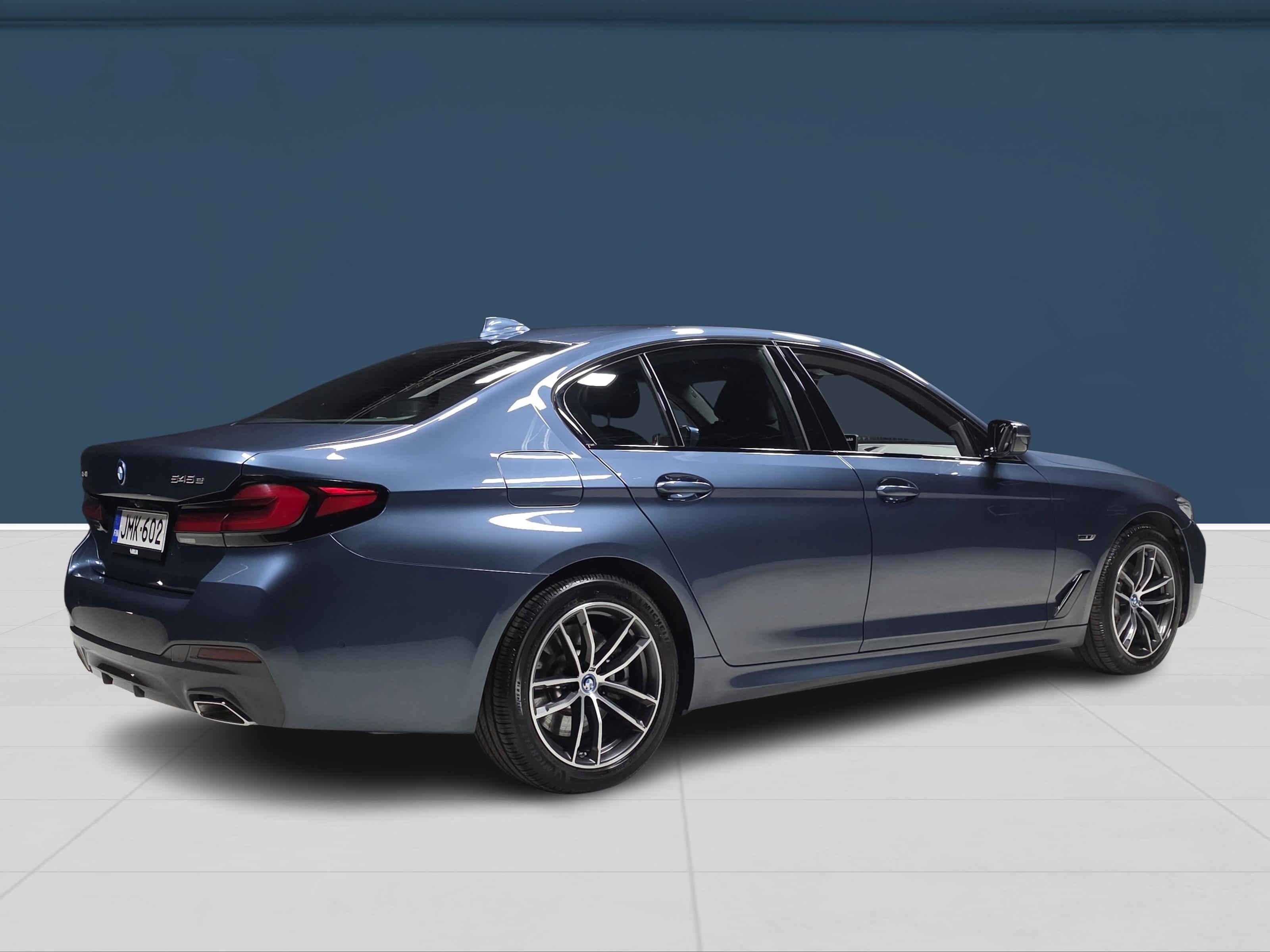 BMW 545 2022, kuva 4/17