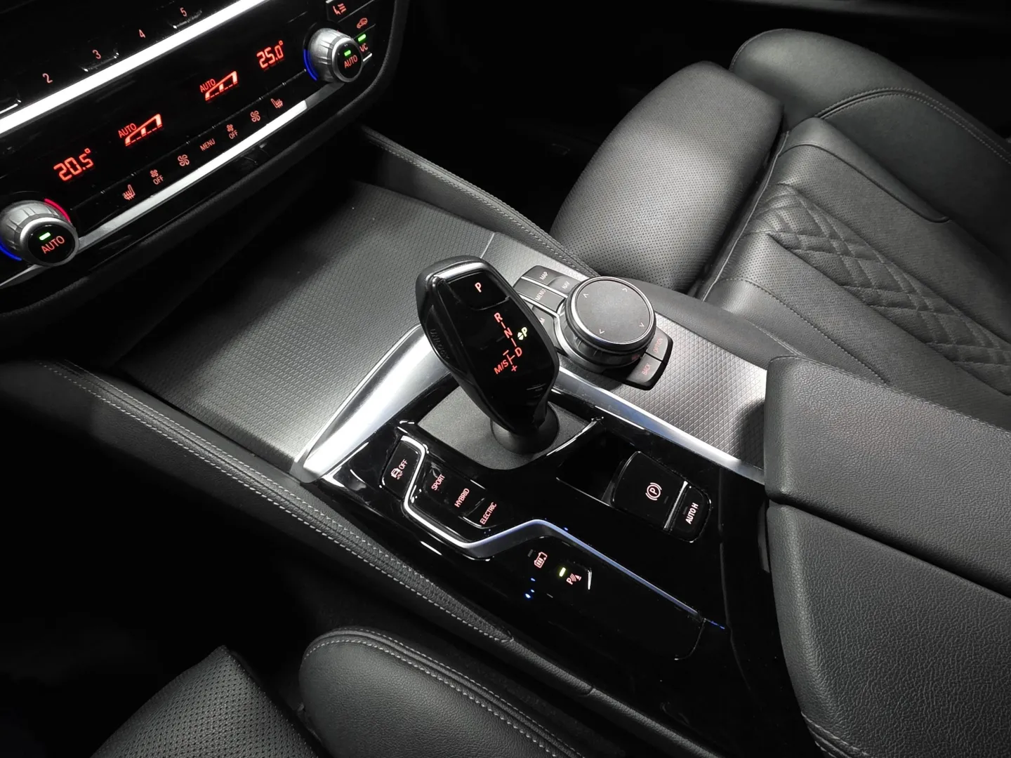 Autokuva 15 - JMK-602