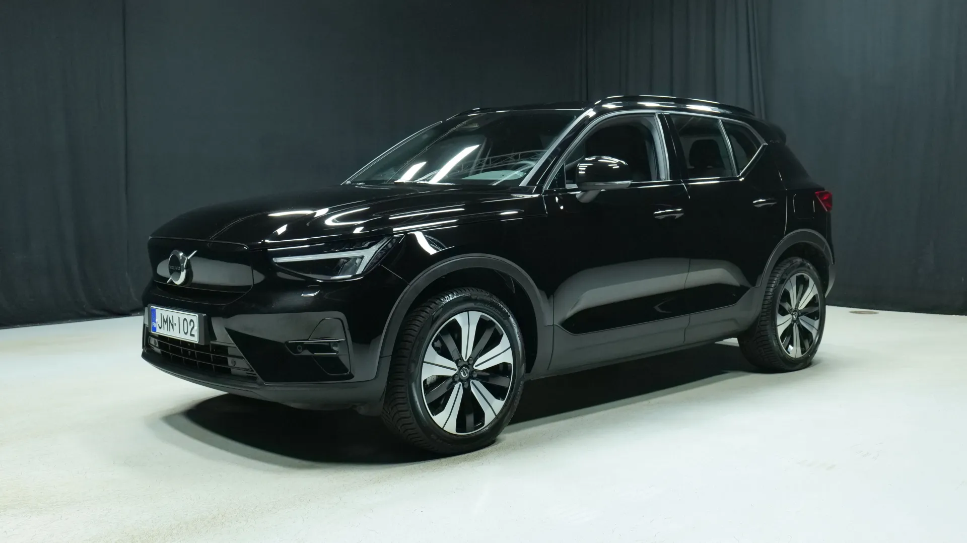 Volvo XC40 JMN-102