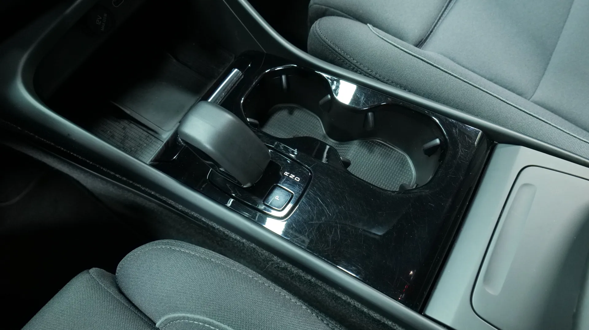 Autokuva 9 - JMN-102