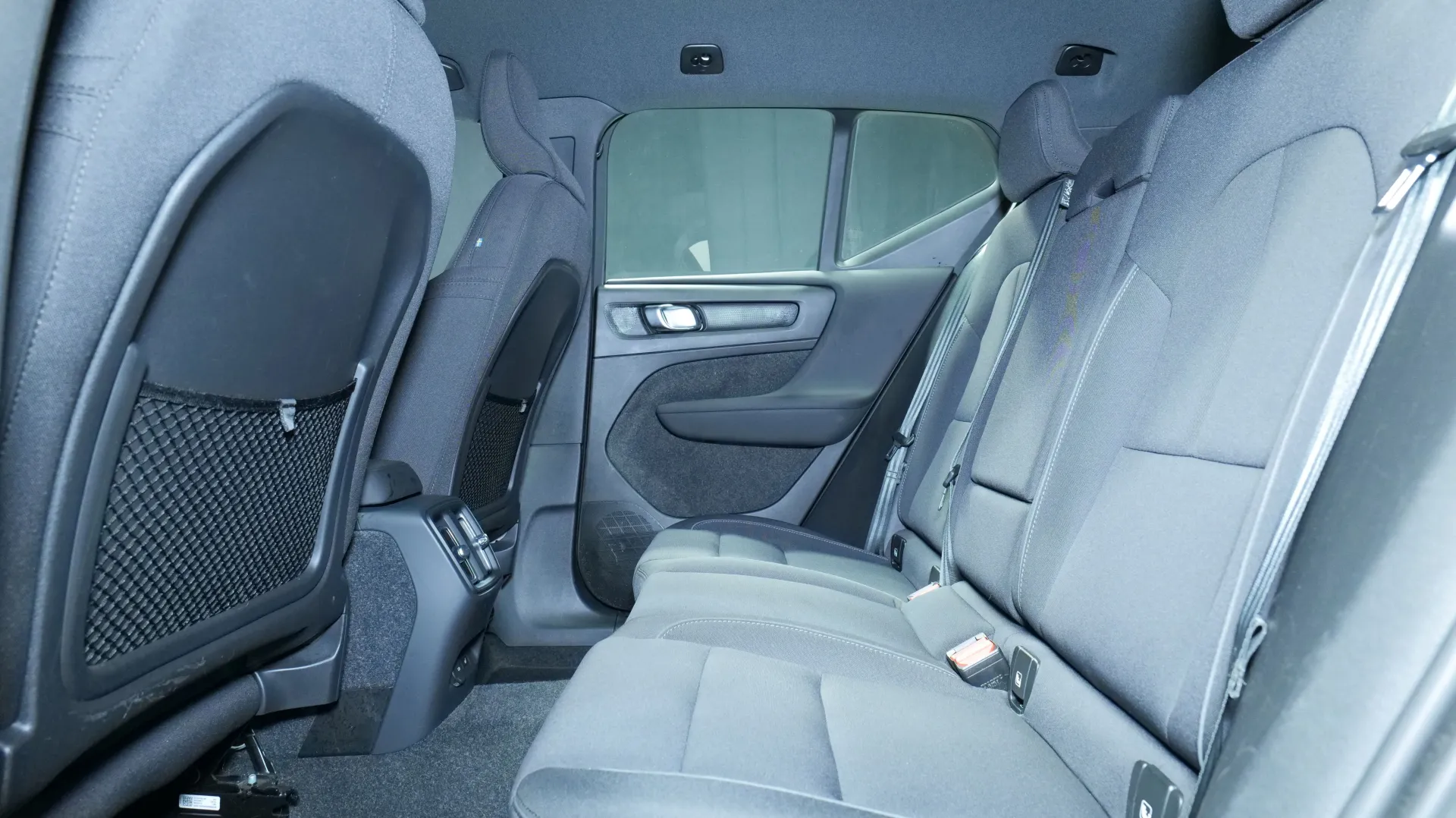 Autokuva 15 - JMN-102